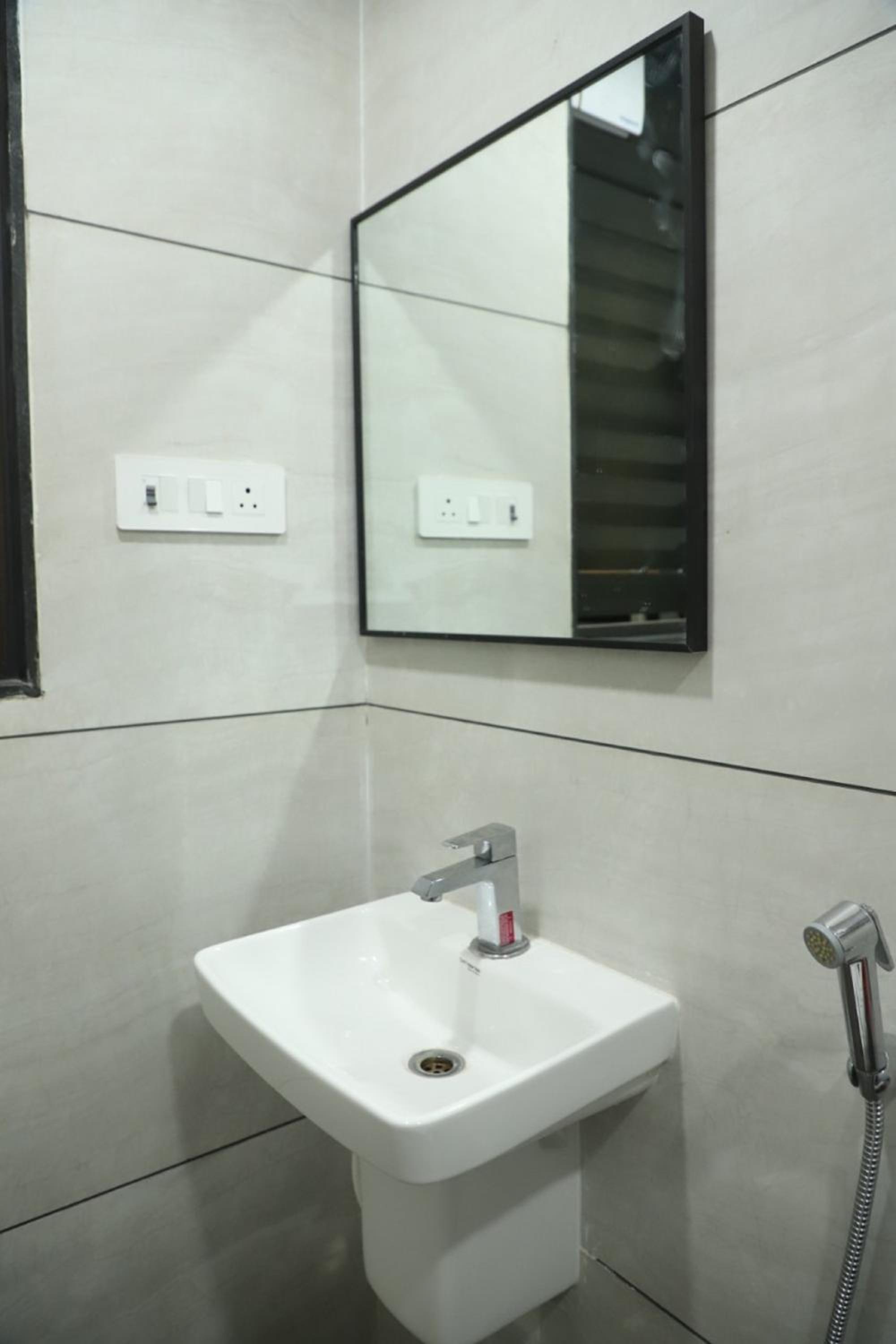 Deluxe Twin Room - Photo 6