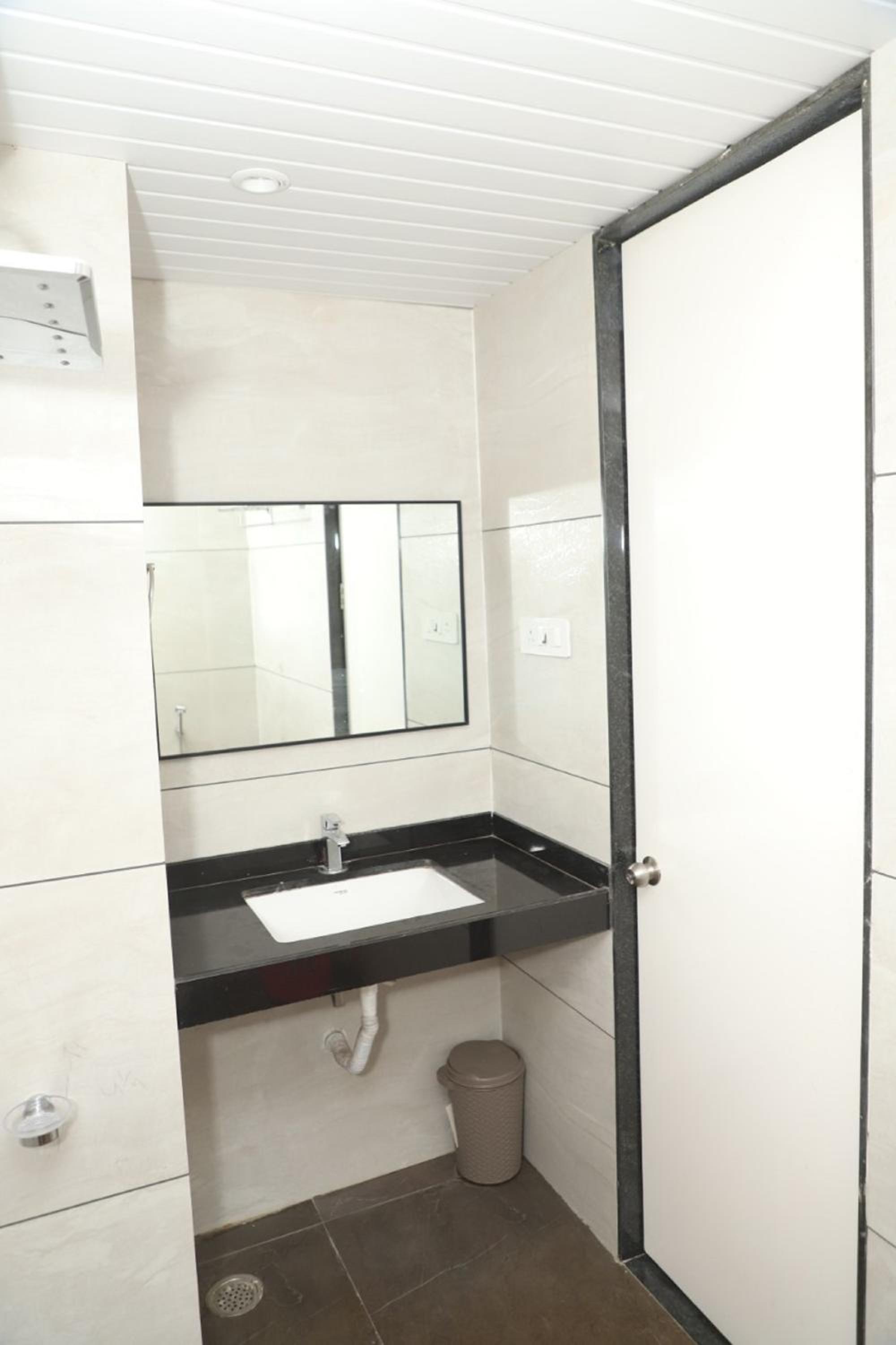 Deluxe Twin Room - Photo 3