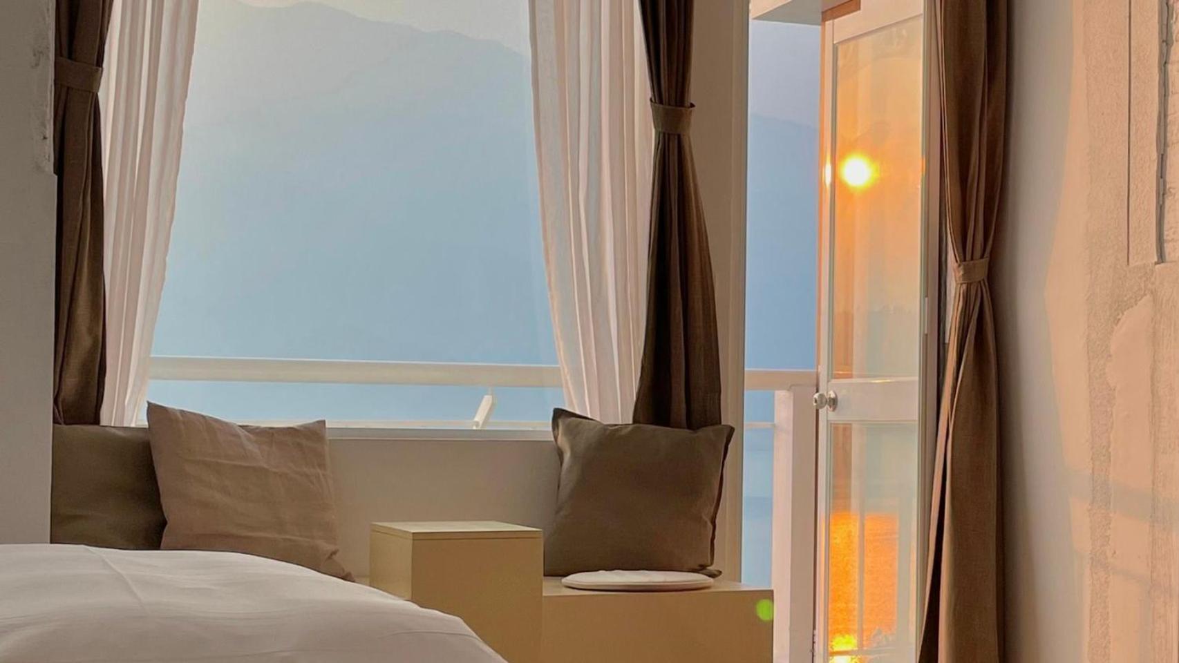 Quadruple Room with Lake View photo 2