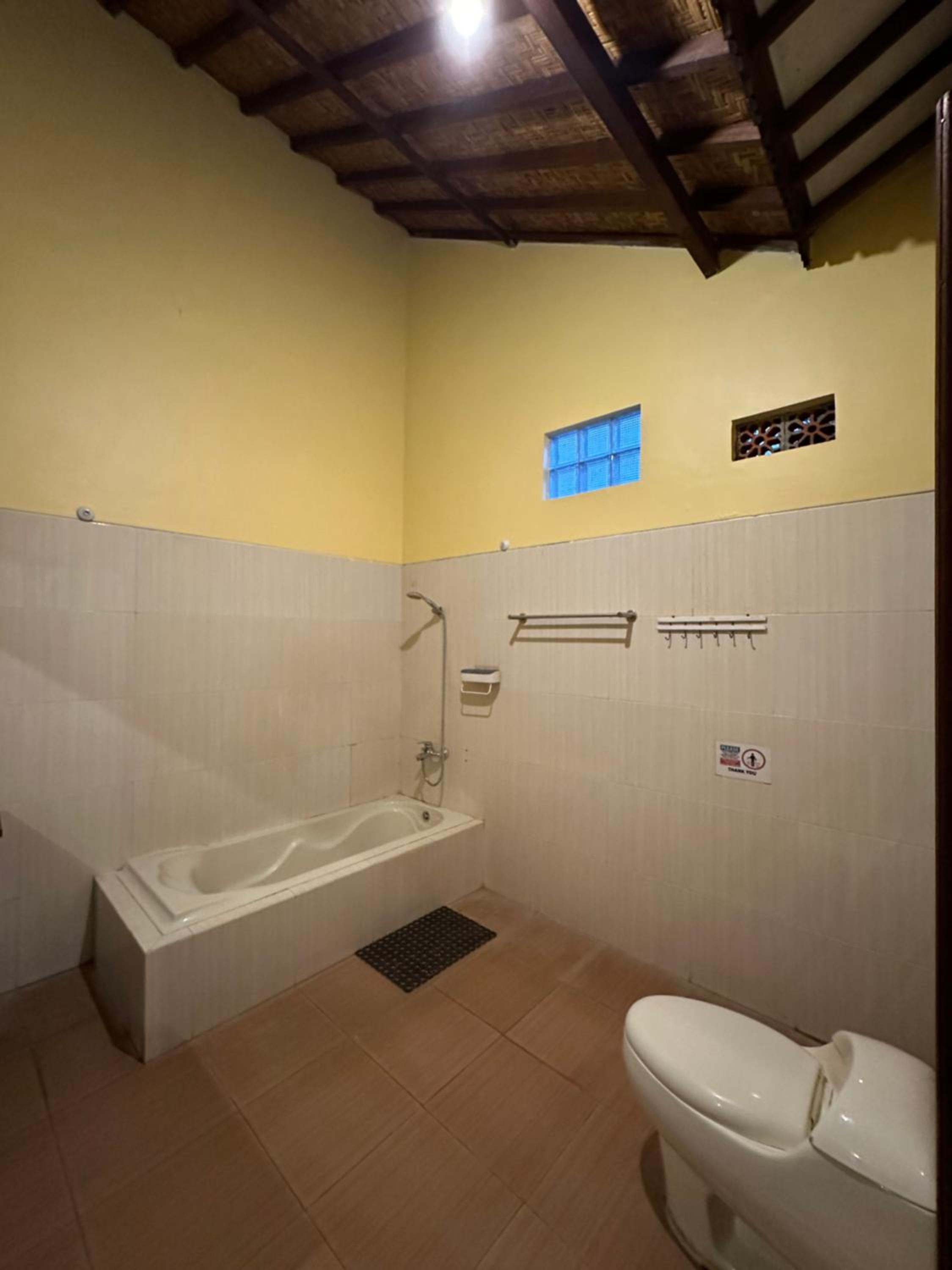 Double Room with Pool View - Photo 6