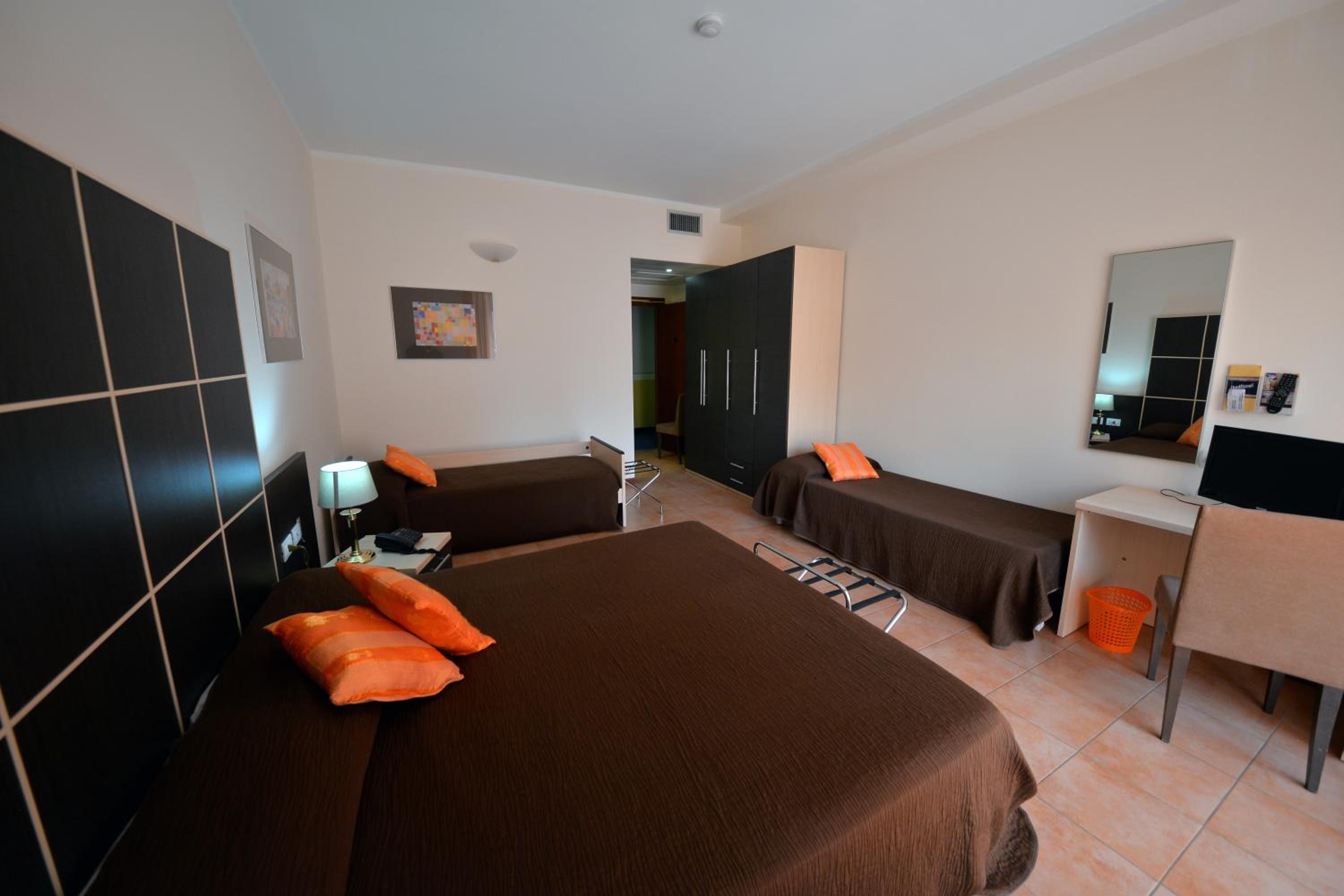 Family Room - Photo 1