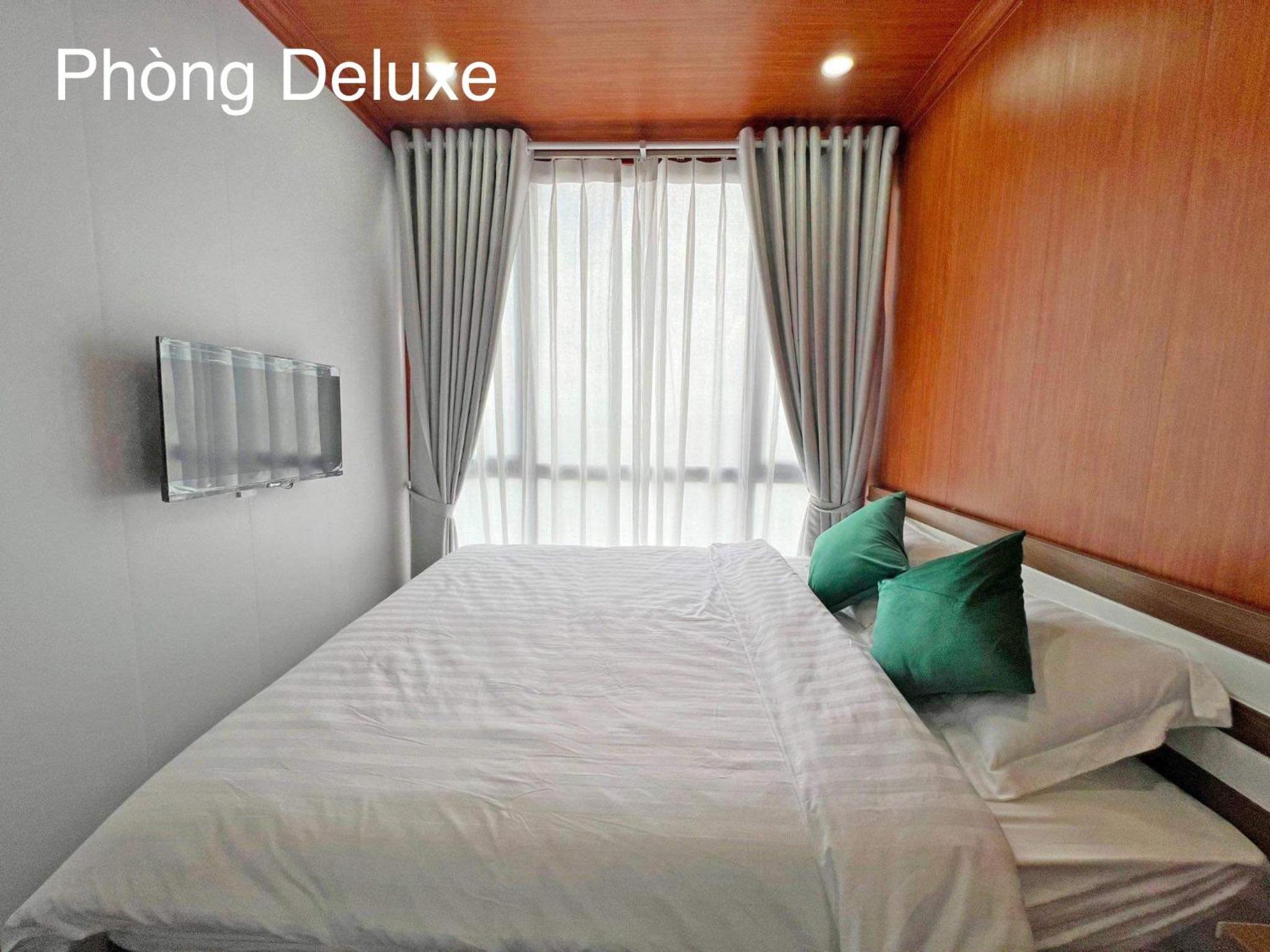 Deluxe Room (2 Adults + 1 Child) photo 3