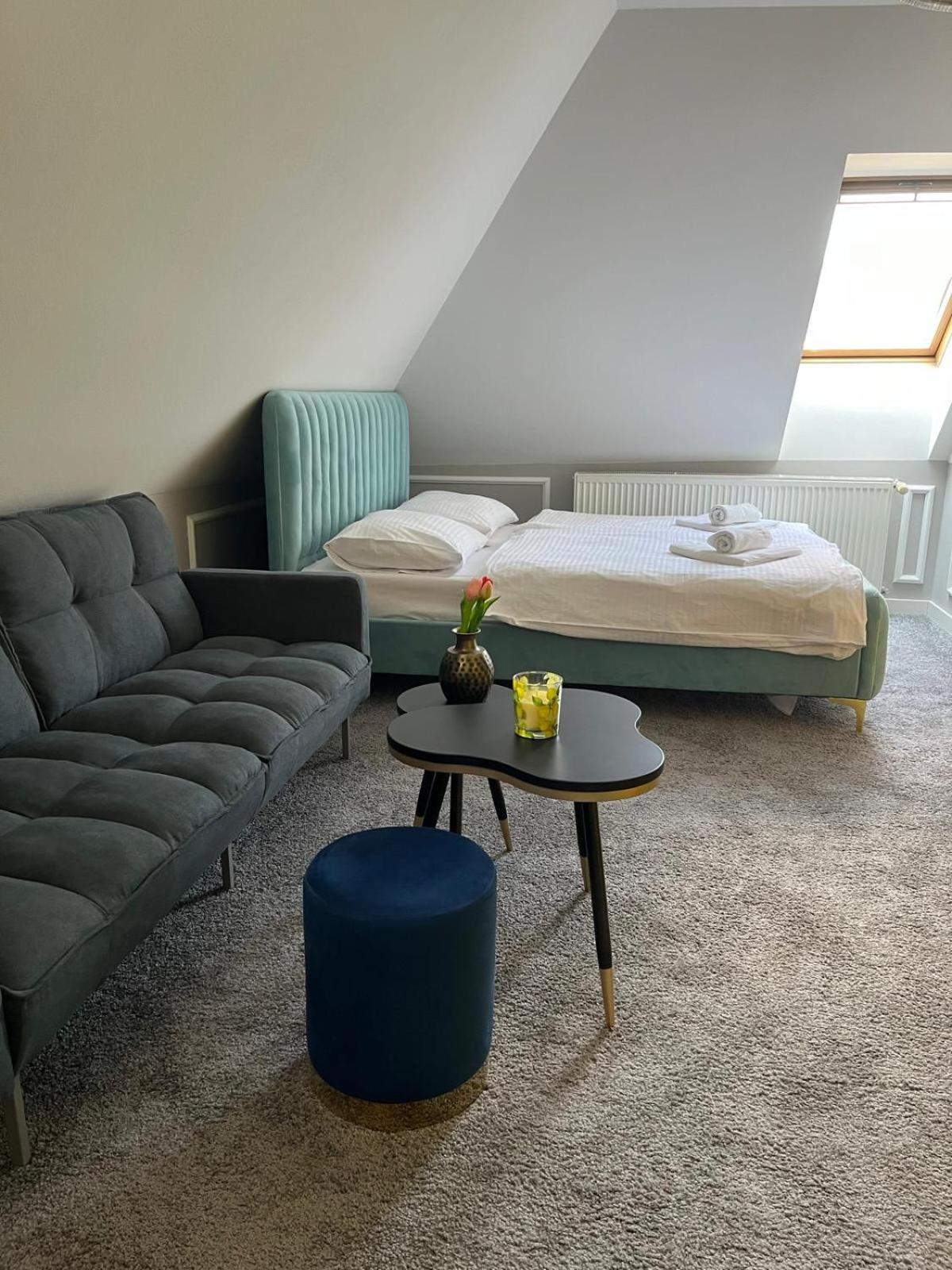 Double Room with Extra Bed photo 1