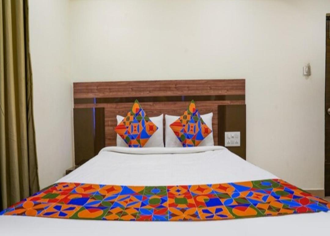 Deluxe Double Room photo 3