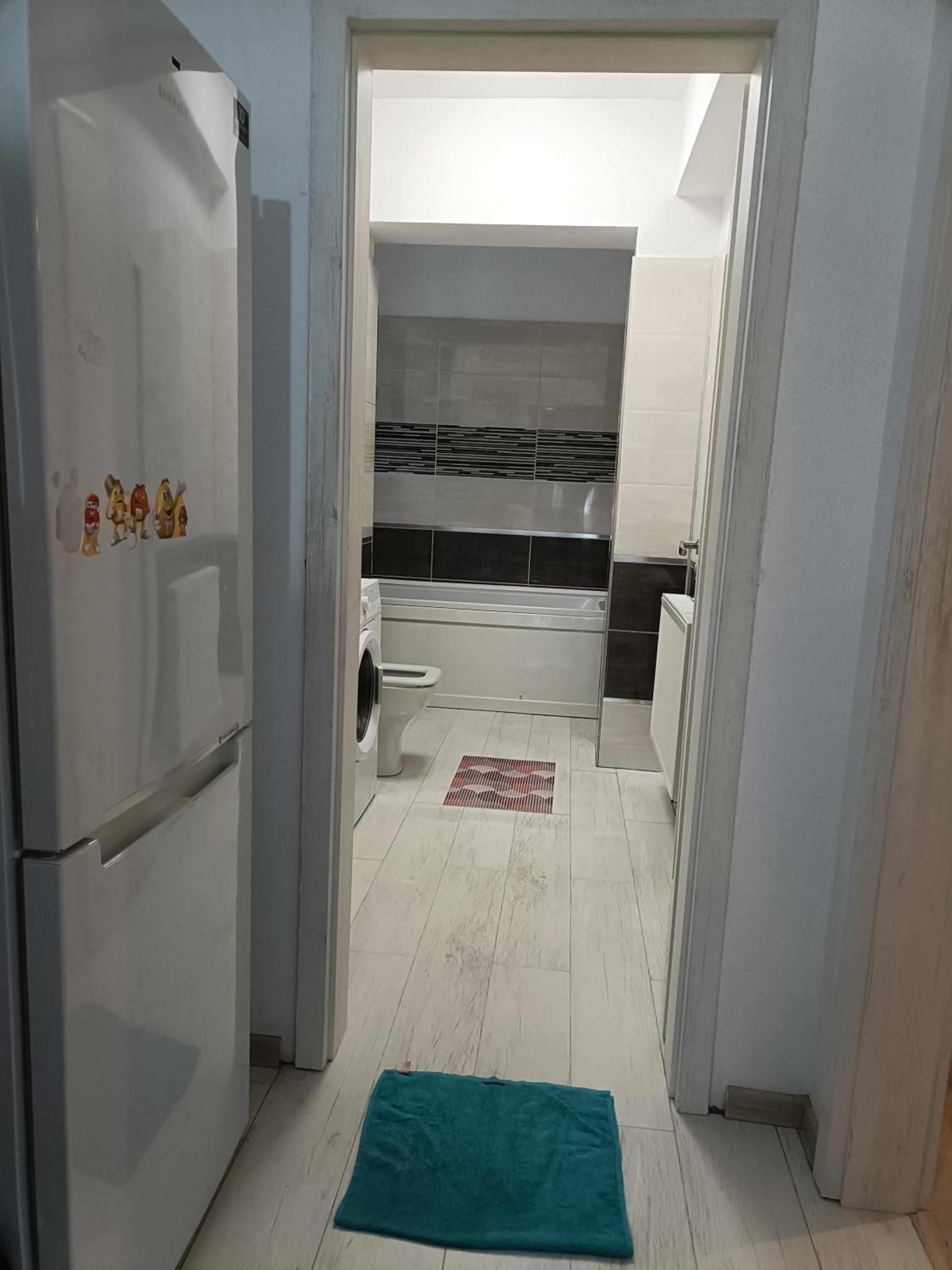 One-Bedroom Apartment photo 2