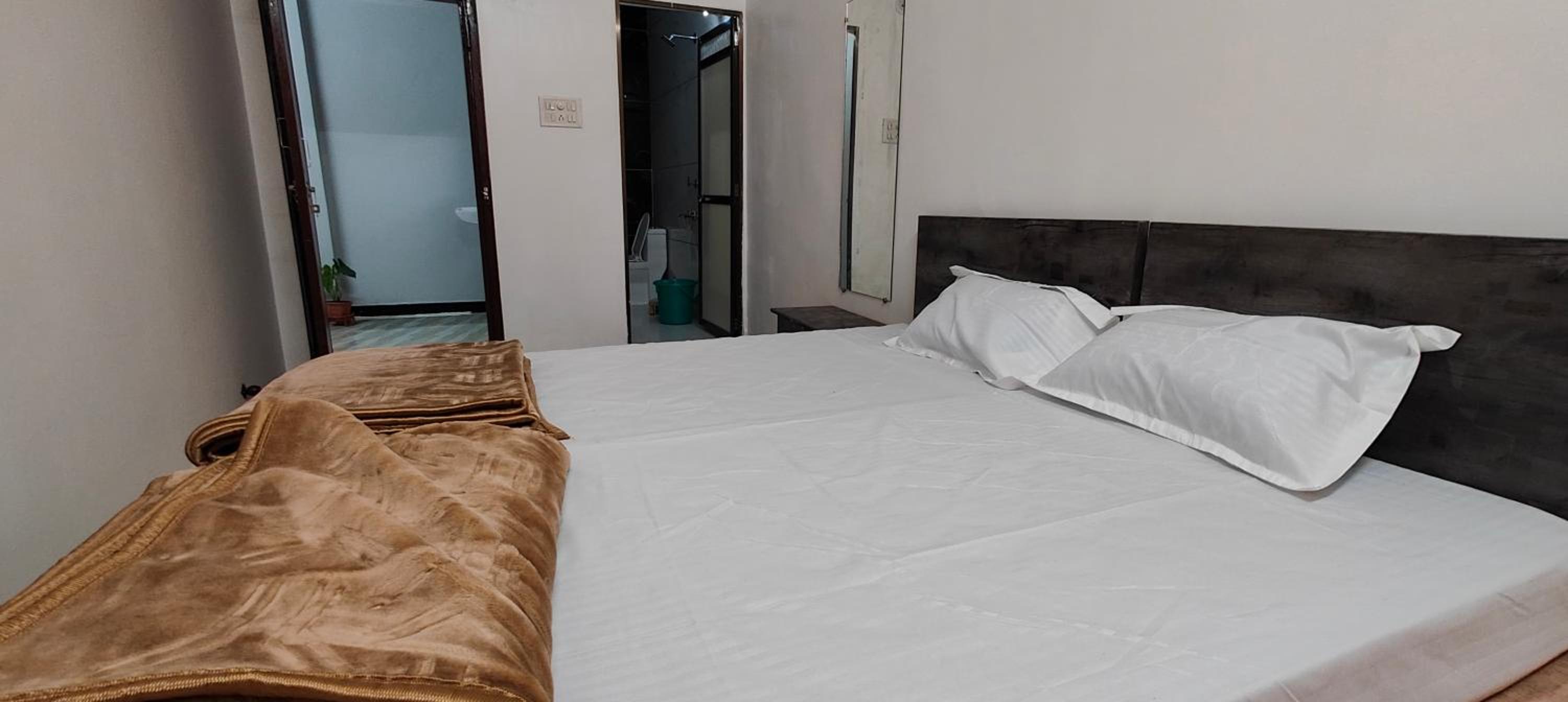Economy Quadruple Room photo 3