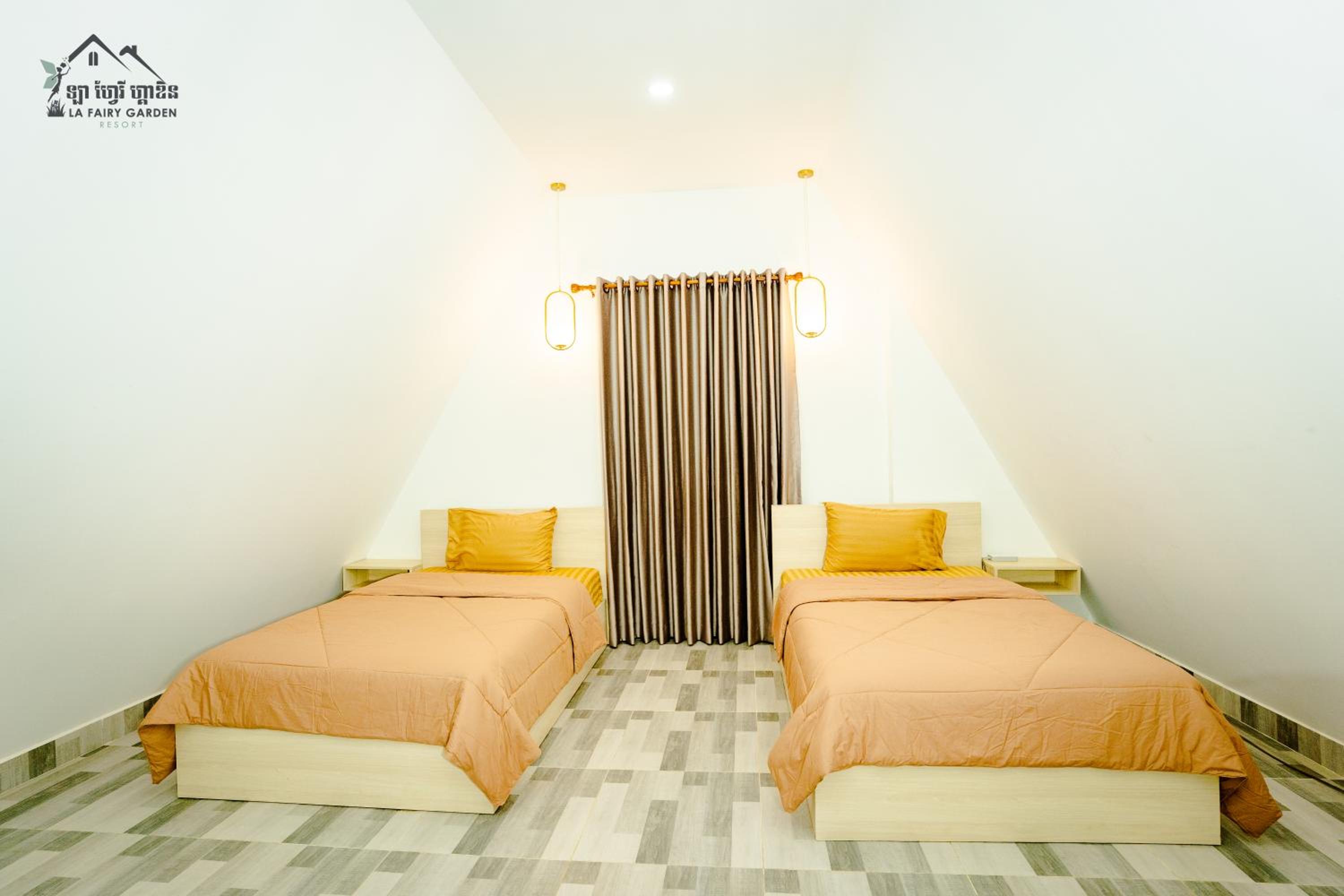 Standard Twin Room with Garden View photo 2