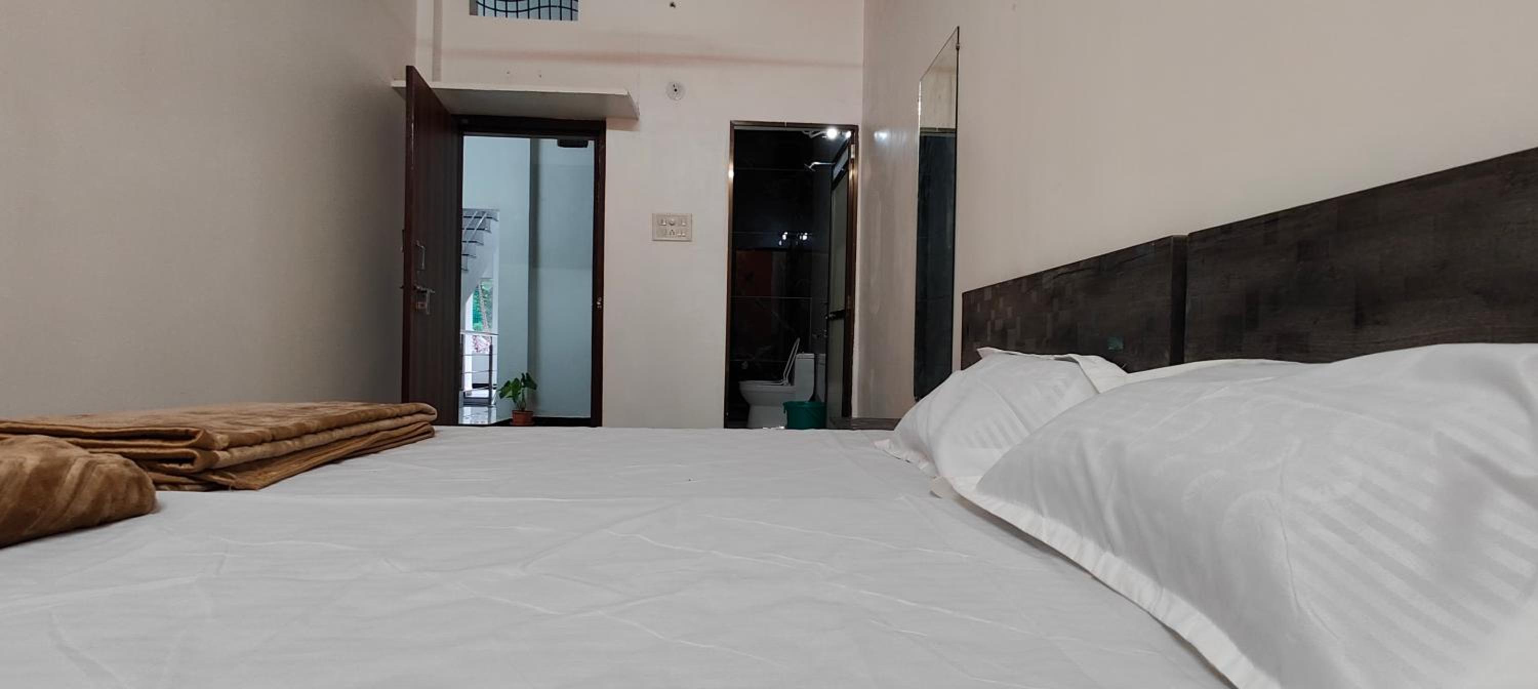 Economy Quadruple Room photo 2