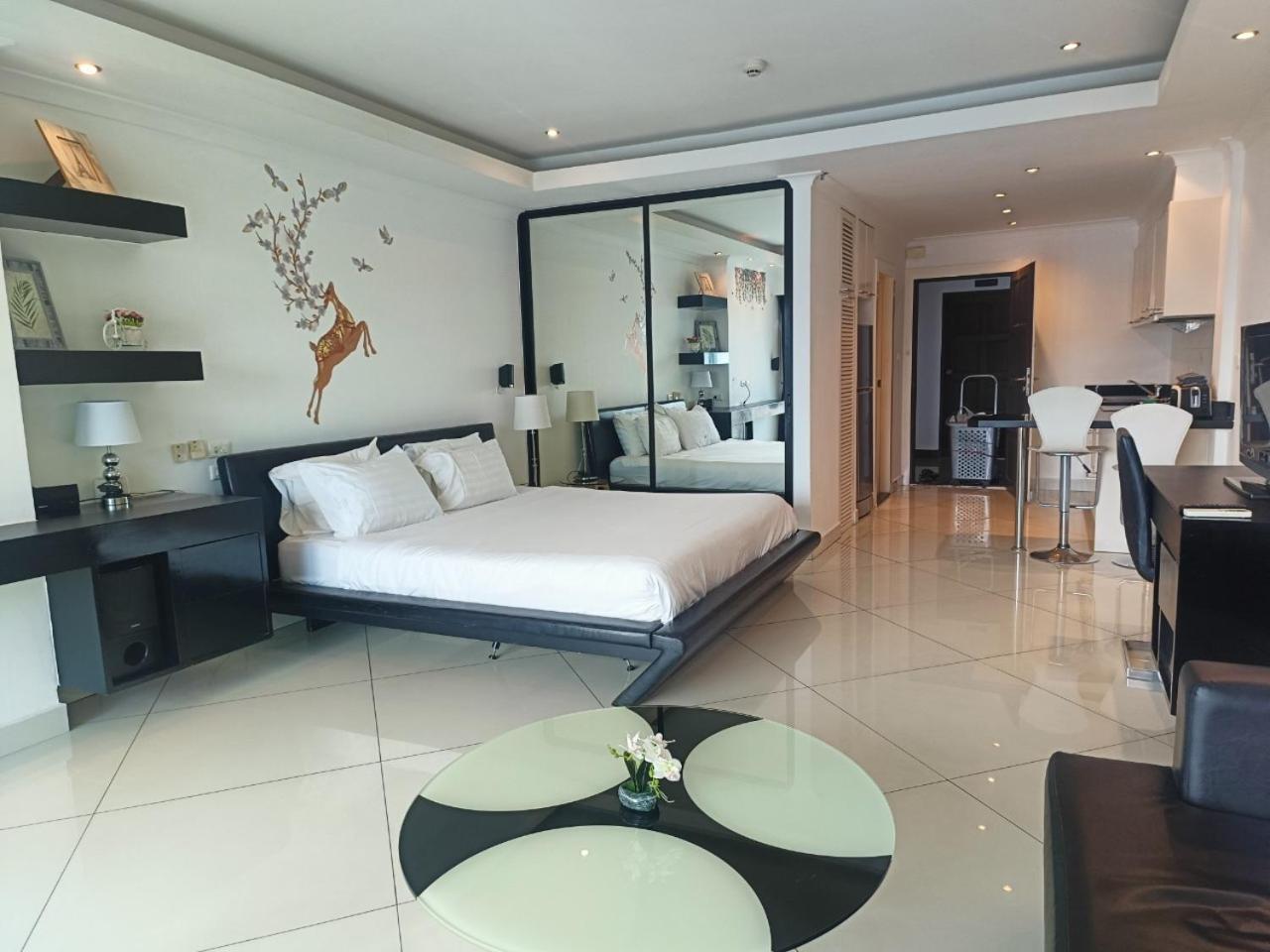 King Room with Sea View - Photo 18