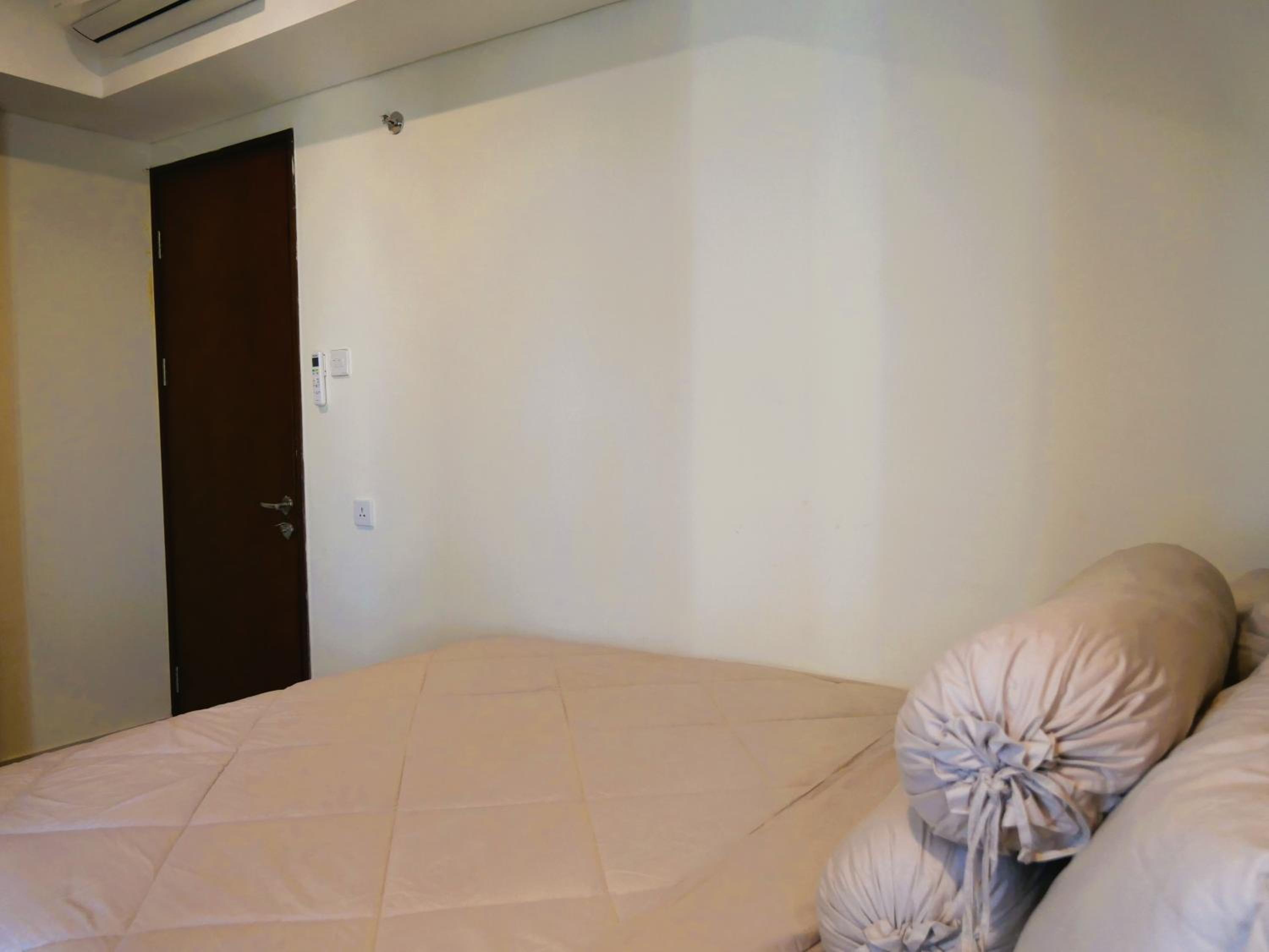 Two-Bedroom Apartment with City View - Photo 6
