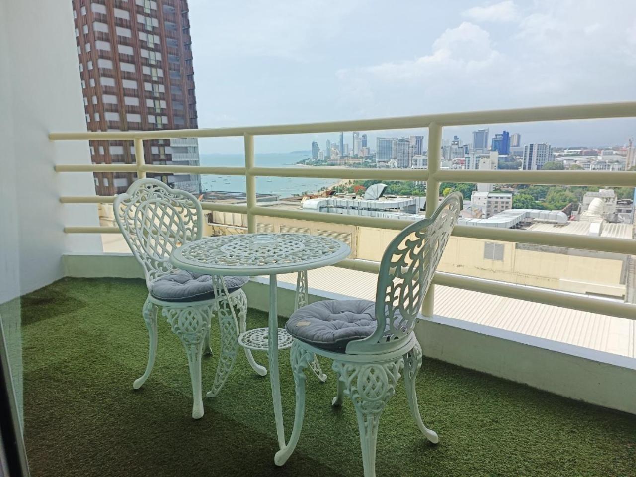 King Room with Sea View - Photo 38