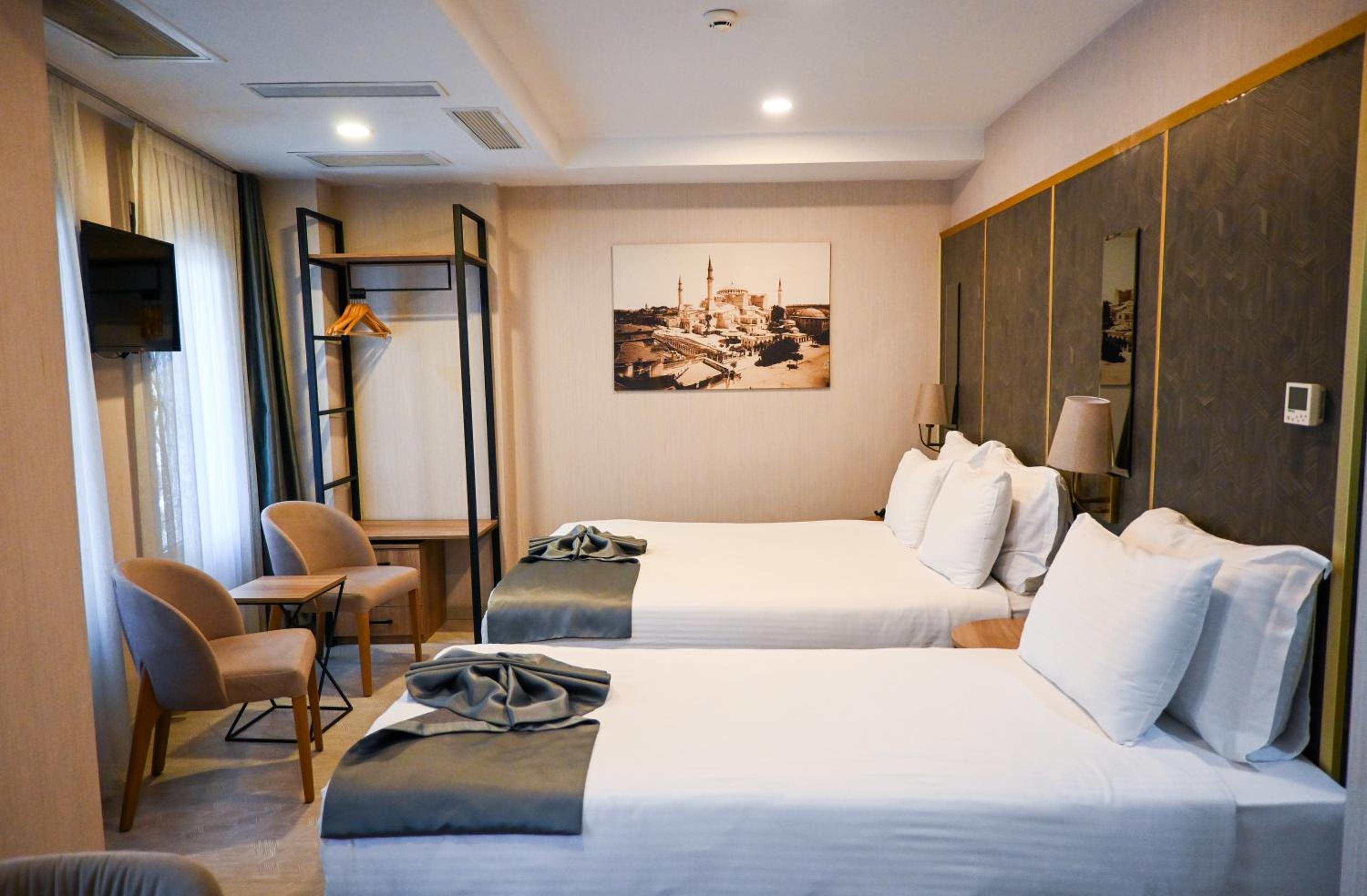 Standard Triple Room- Ground Floor photo 2