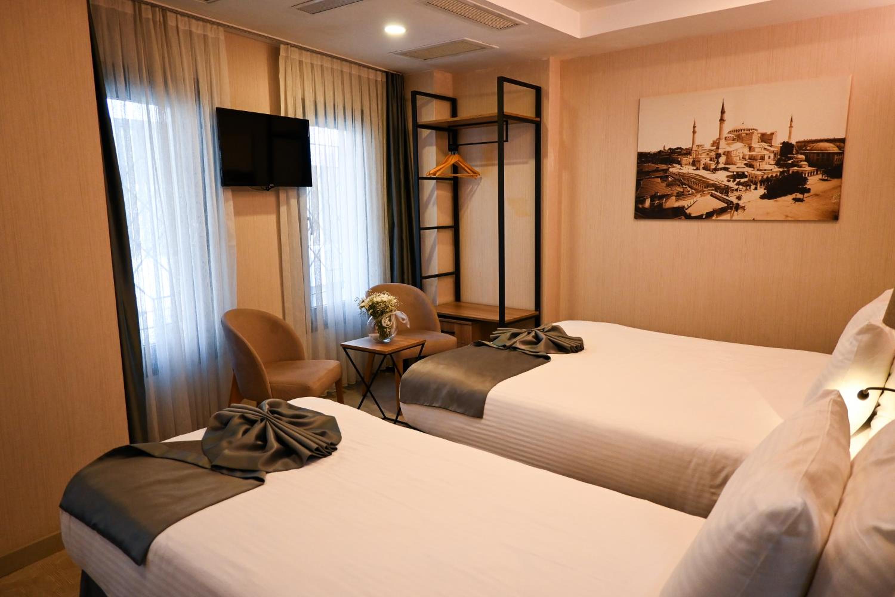 Standard Triple Room- Ground Floor photo 1