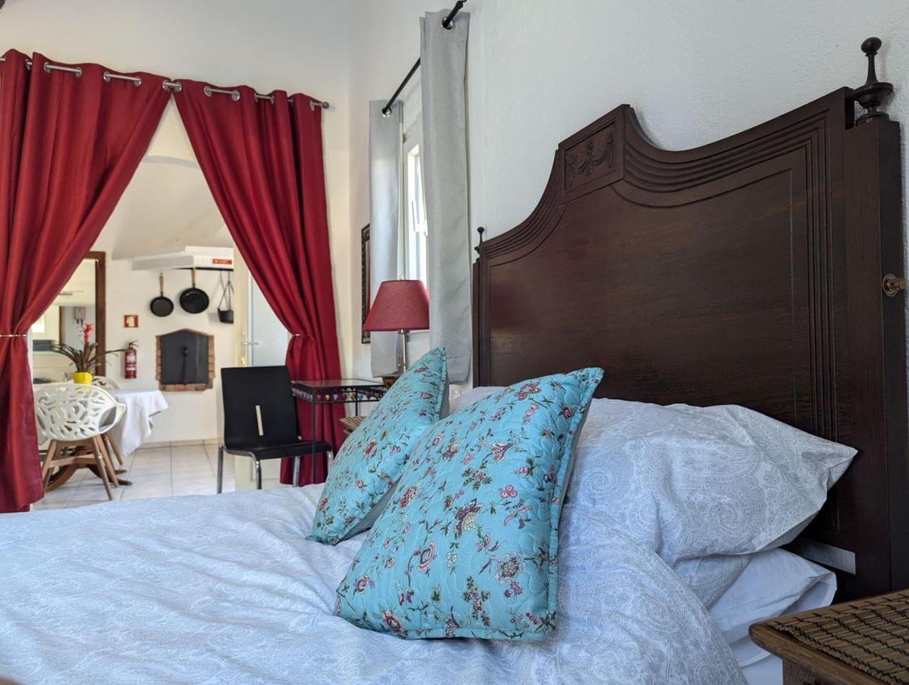 One-Bedroom House photo 3