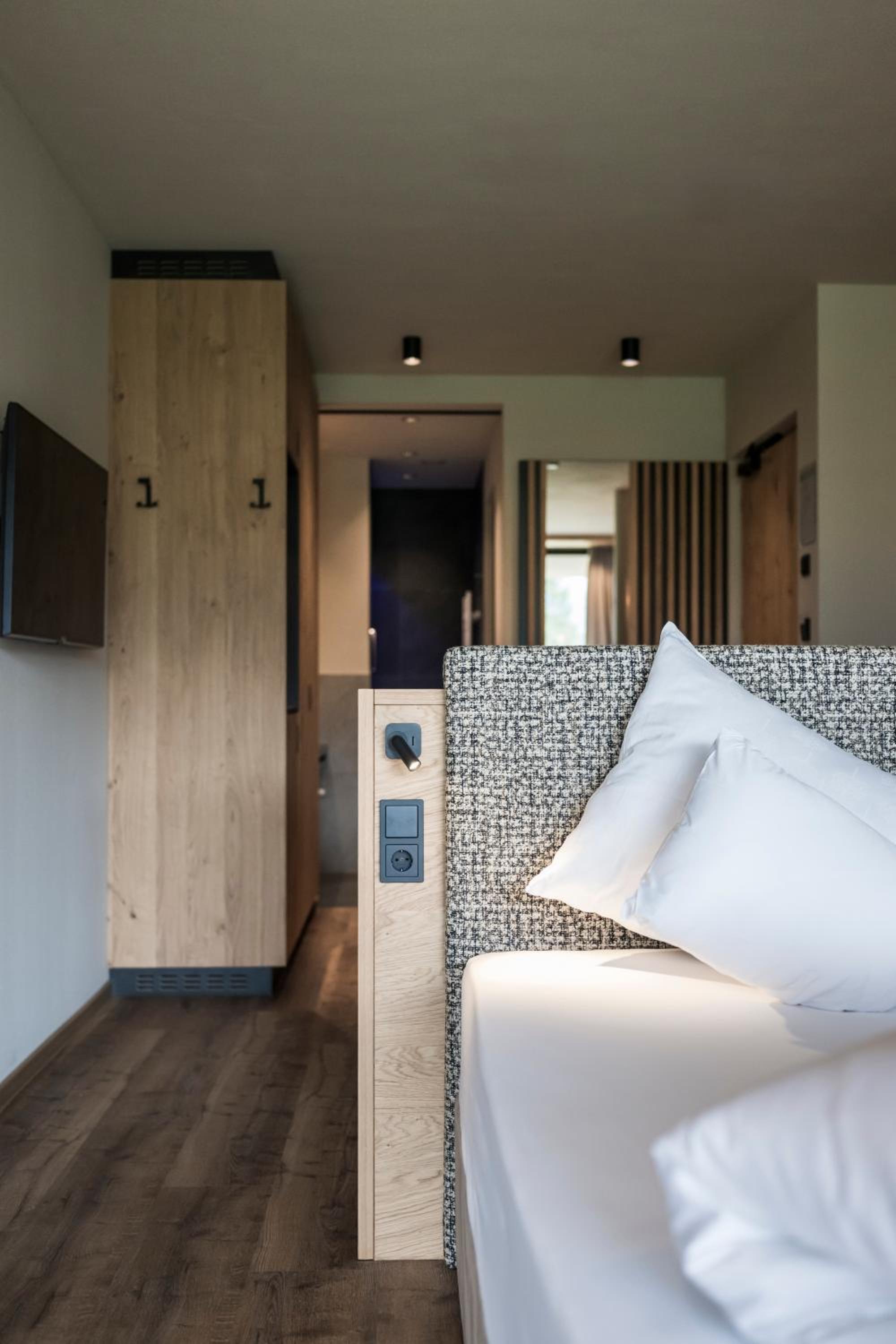 Suite with Mountain View