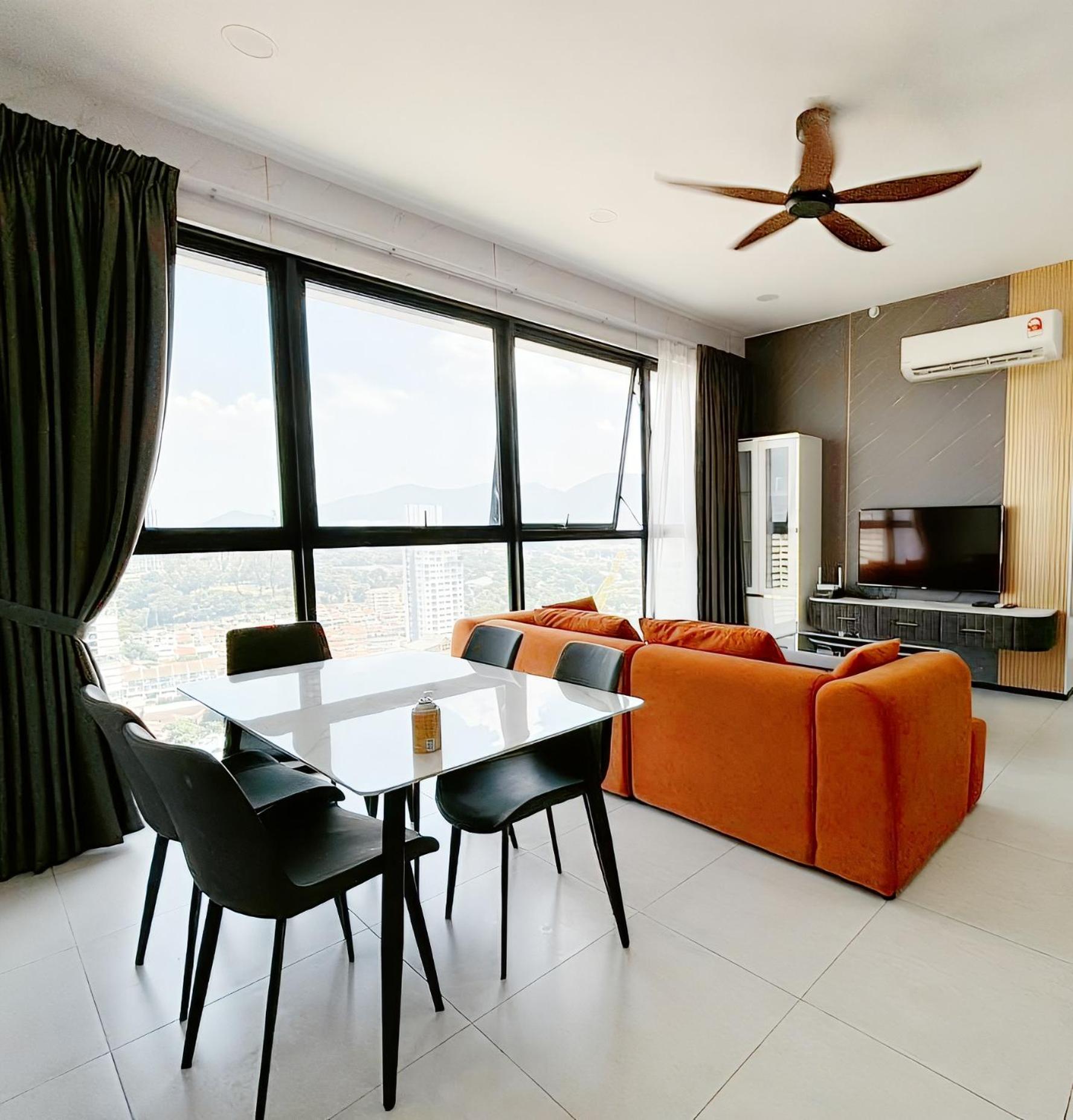 Two-Bedroom Apartment with Sea View photo 1