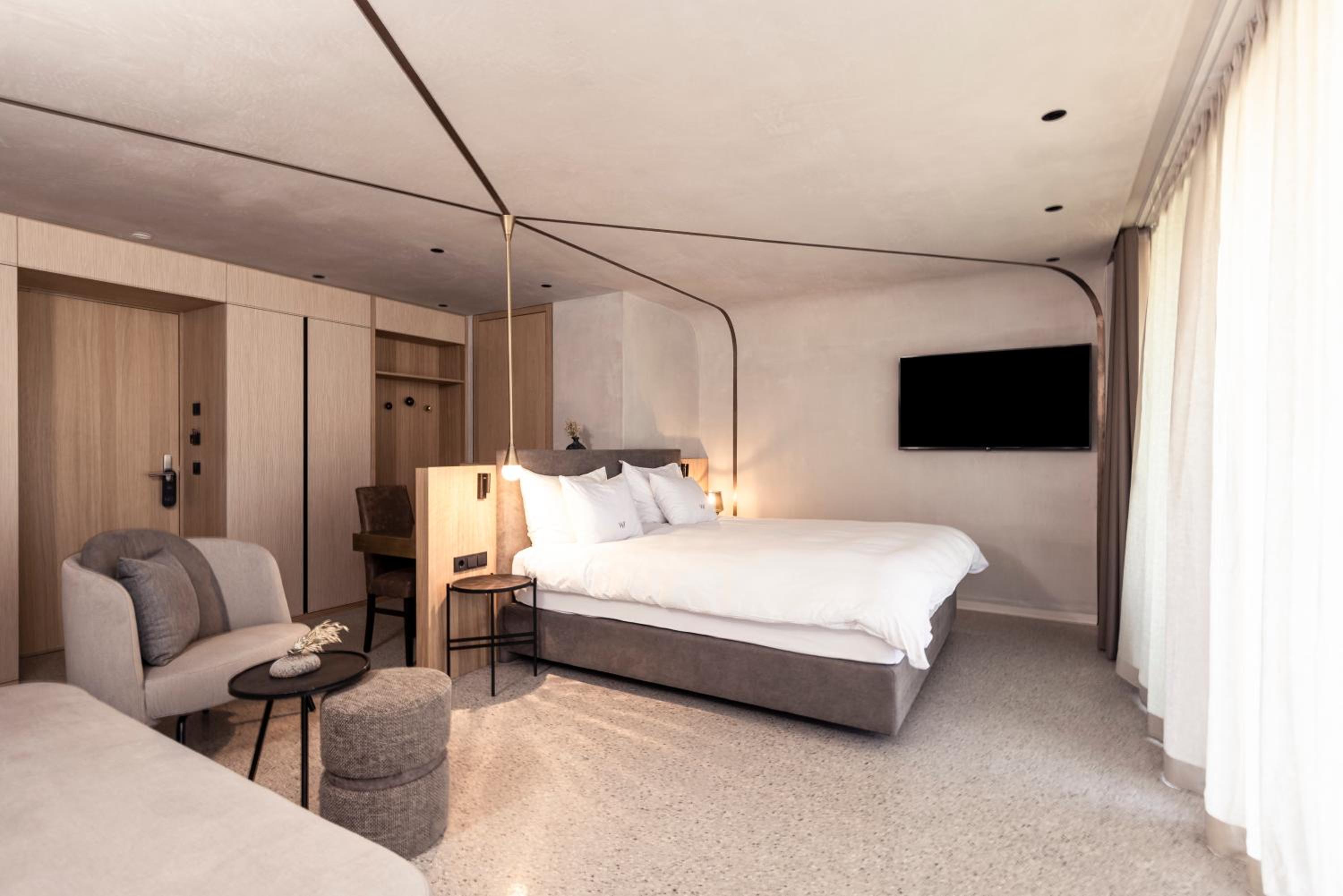 Suite with Private Pool