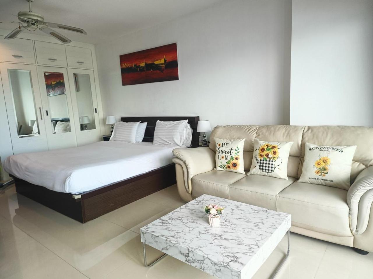 King Room with Sea View - Photo 46