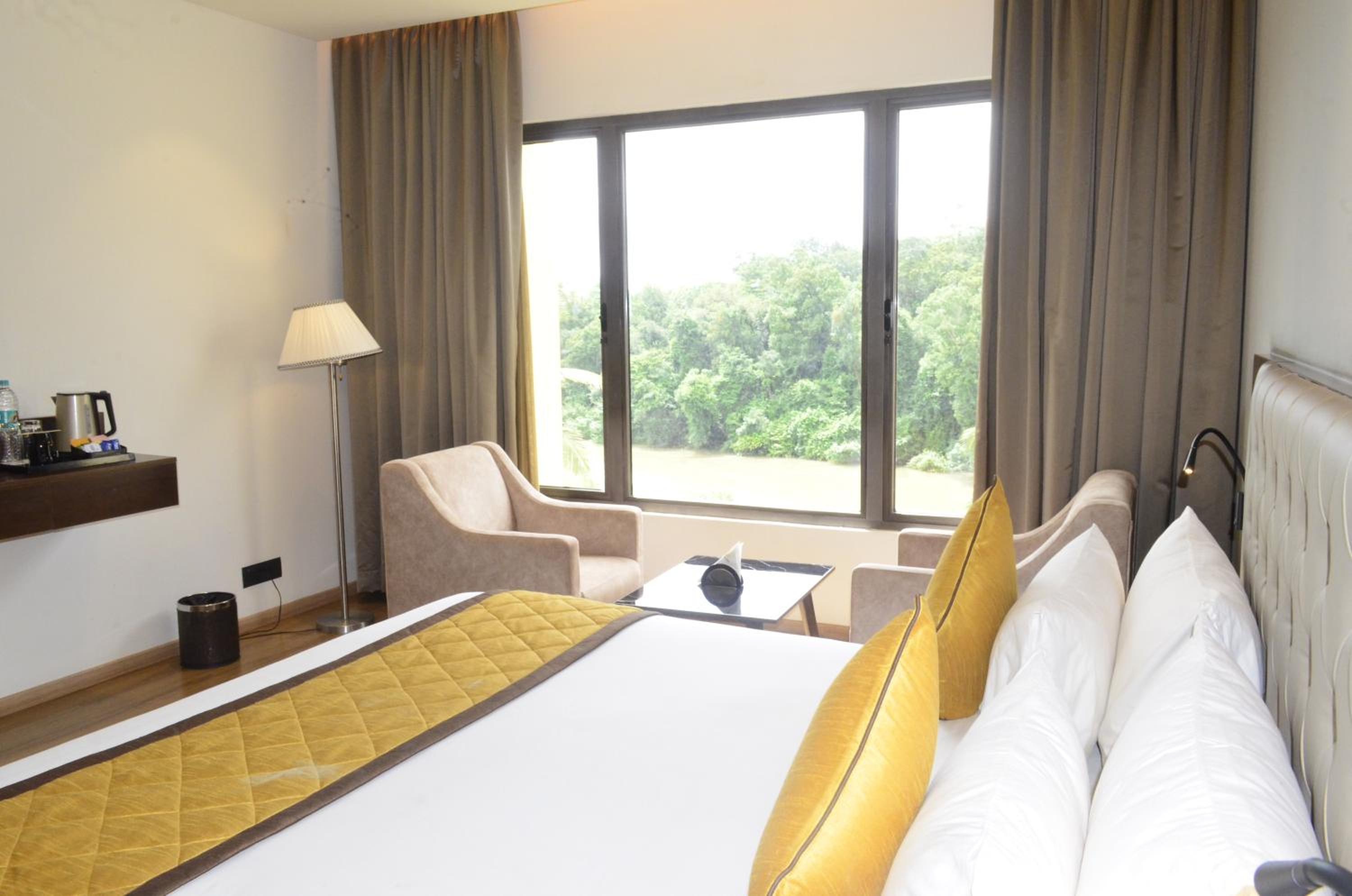 Premium Double Room photo 3