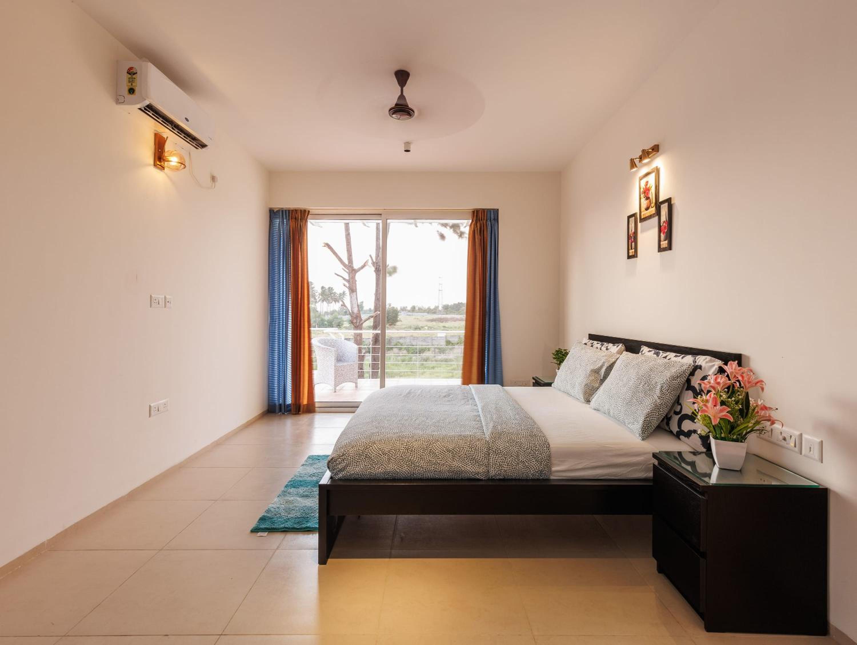 Villa photo 3