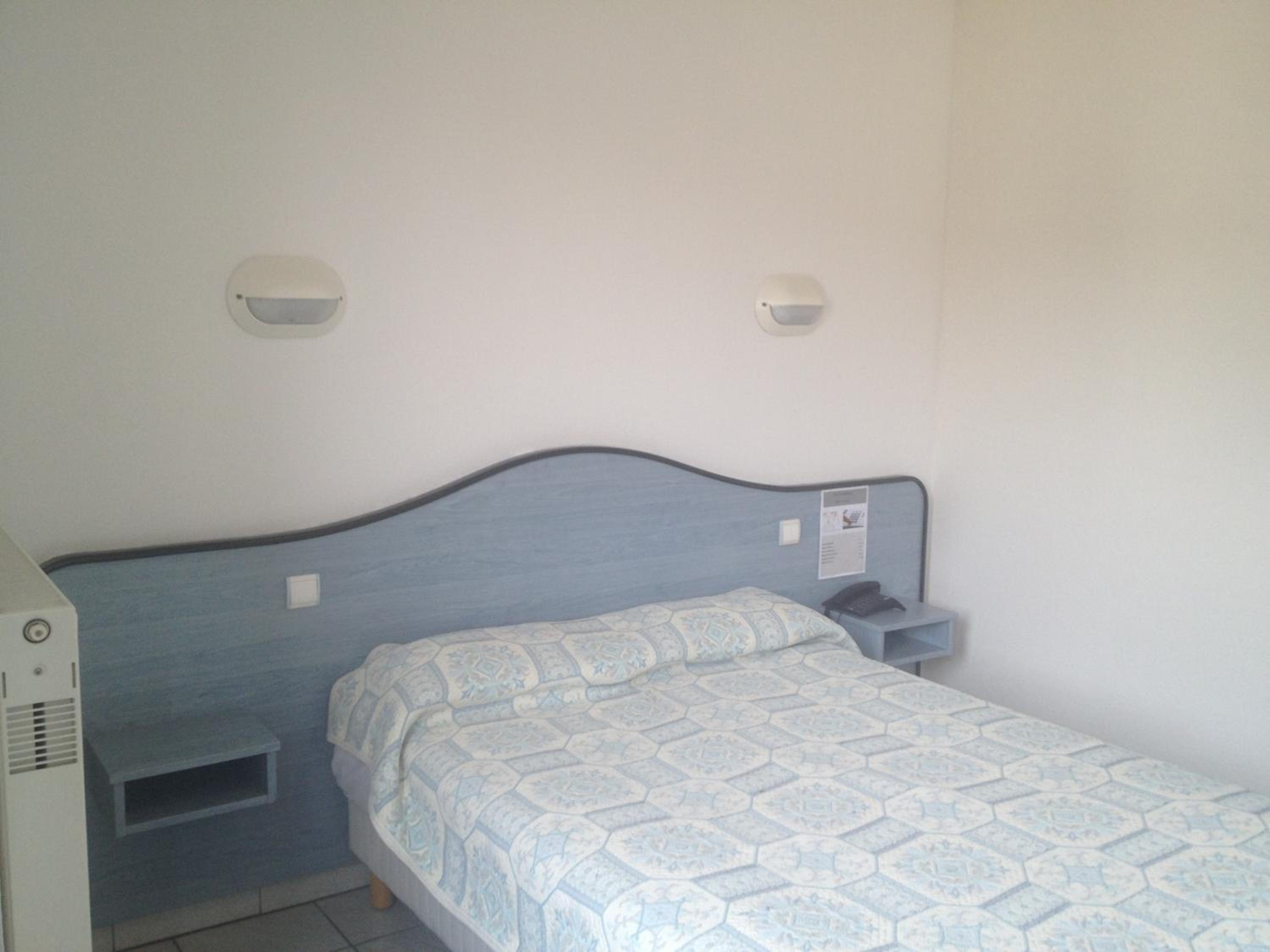 Double Room - Photo 5