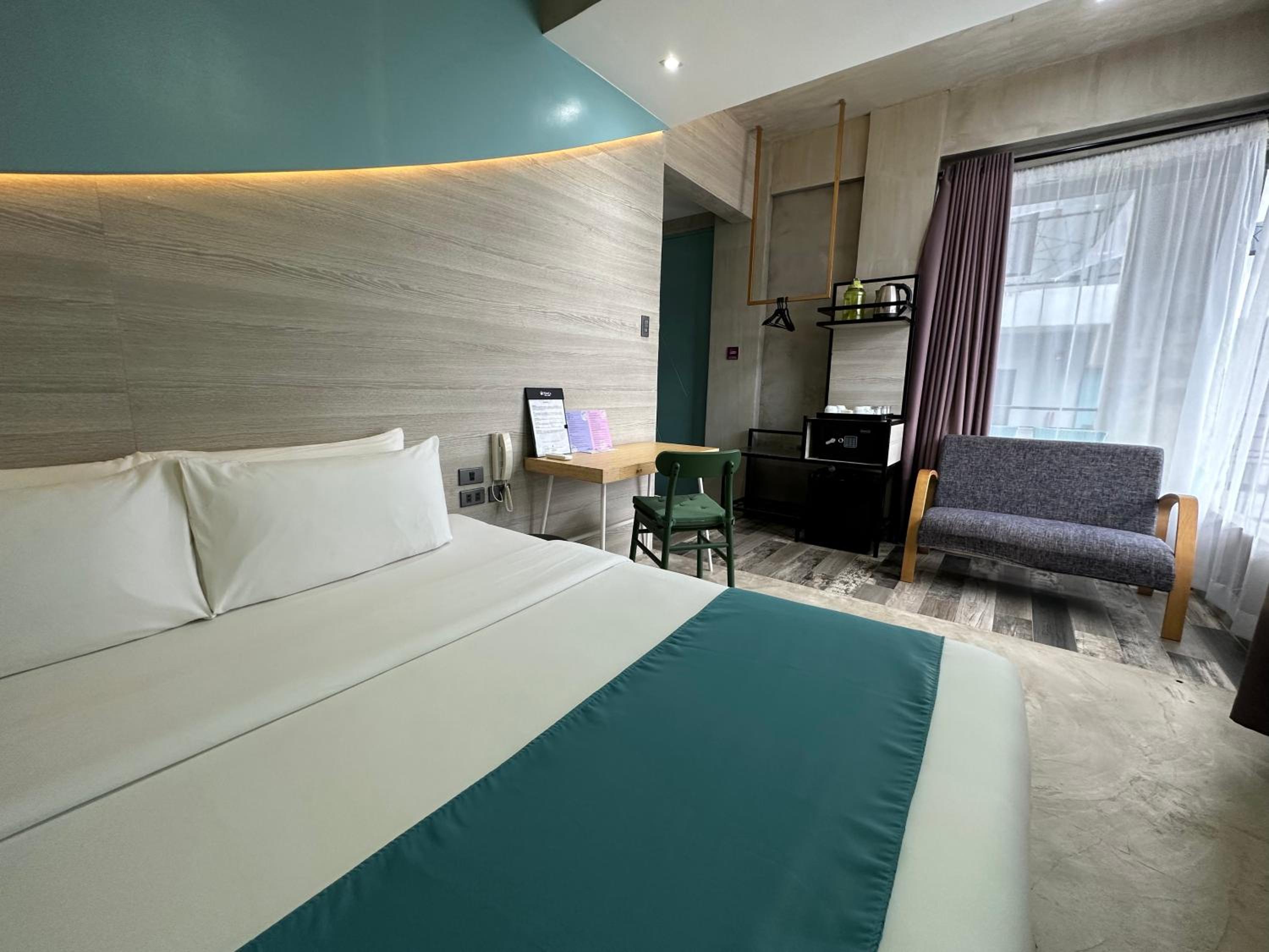 King Suite with Ocean View - Photo 14
