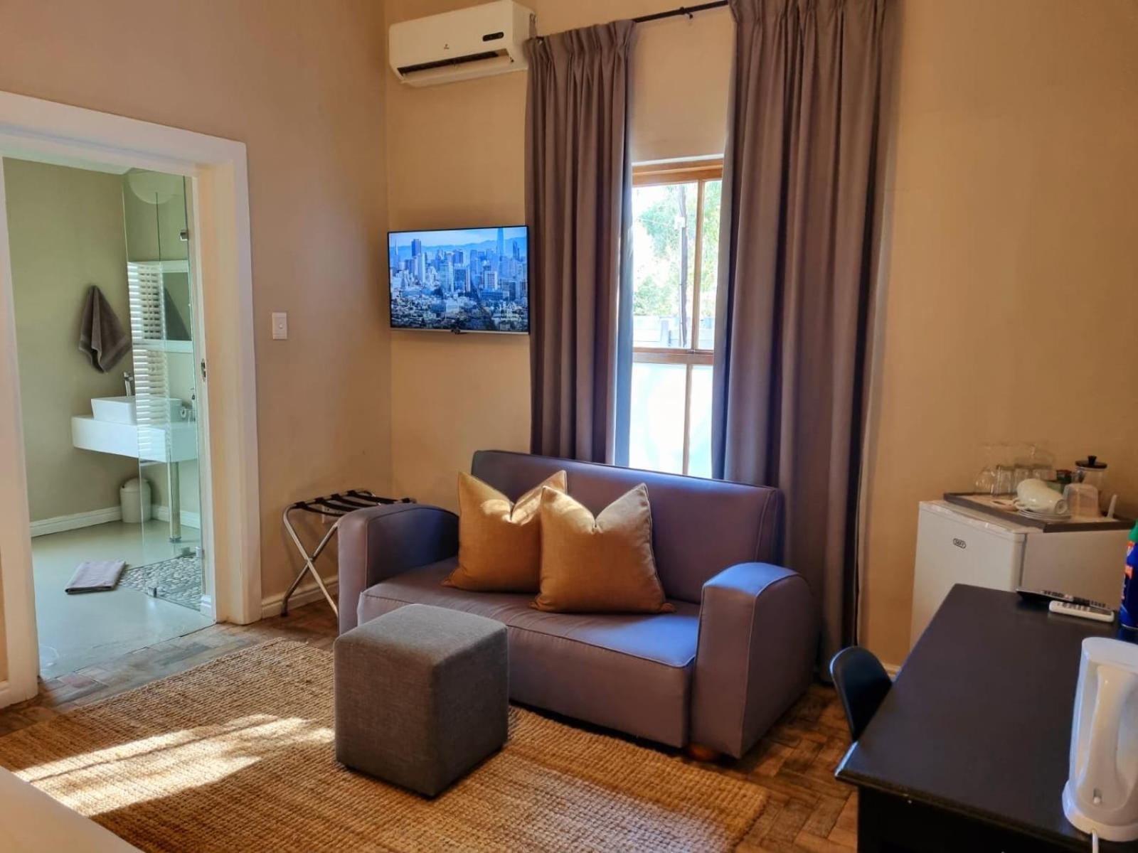 Basic Triple Room photo 3