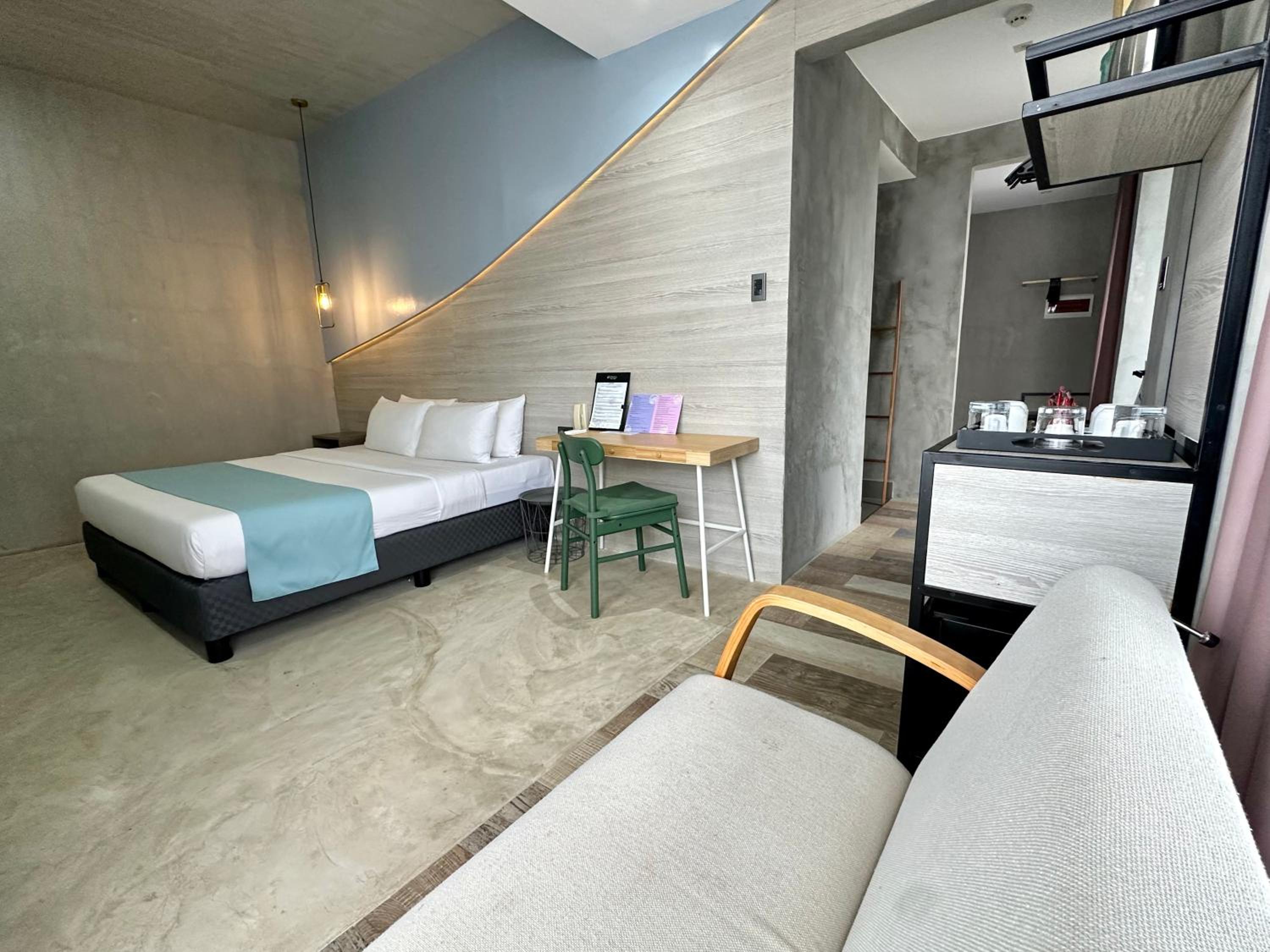Family Suite - Photo 1