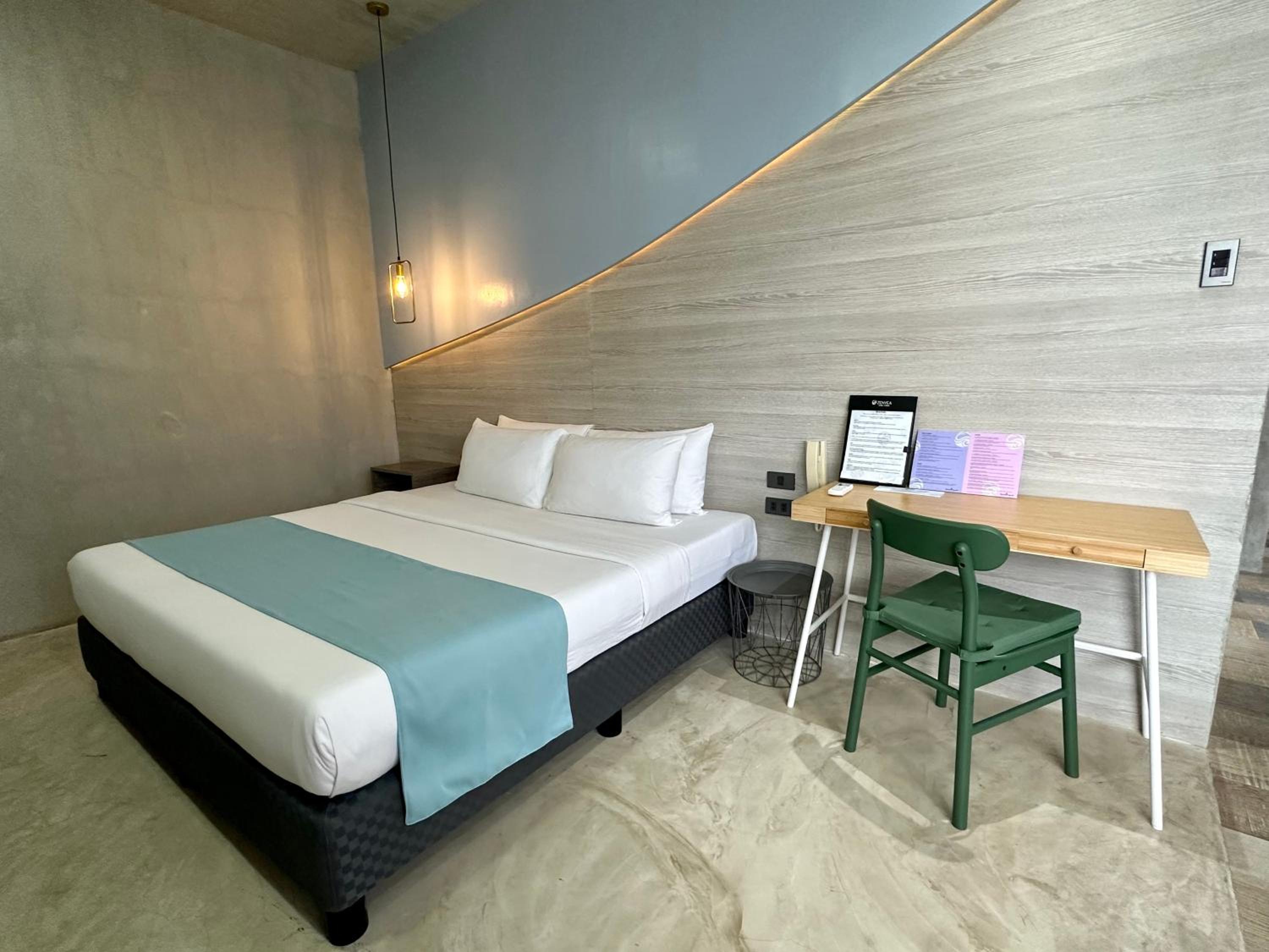 Family Suite - Photo 15