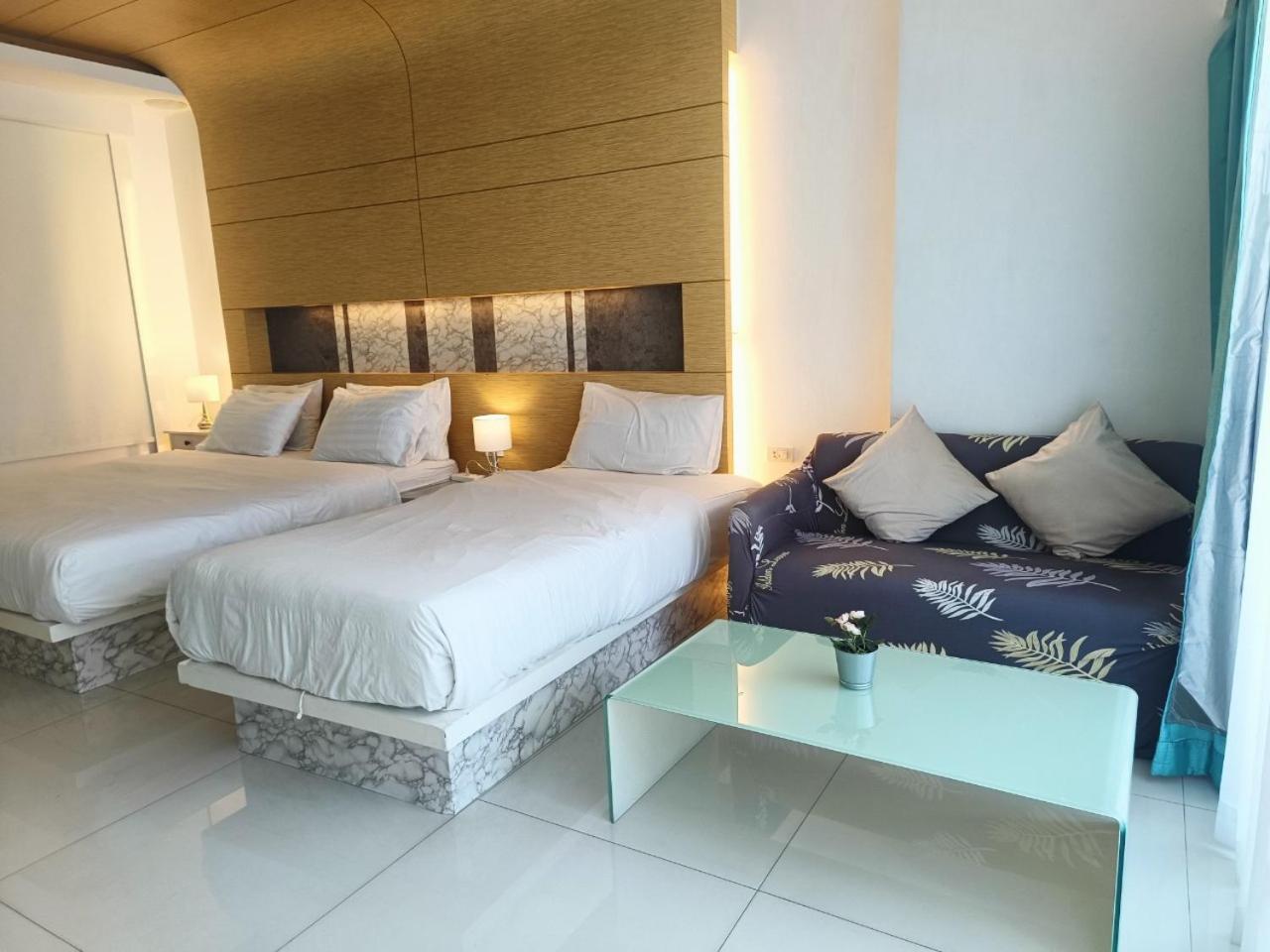 Studio Apartment - Photo 9