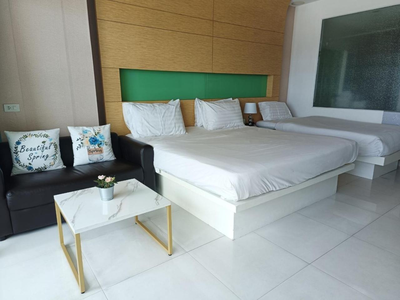 Studio Apartment - Photo 7