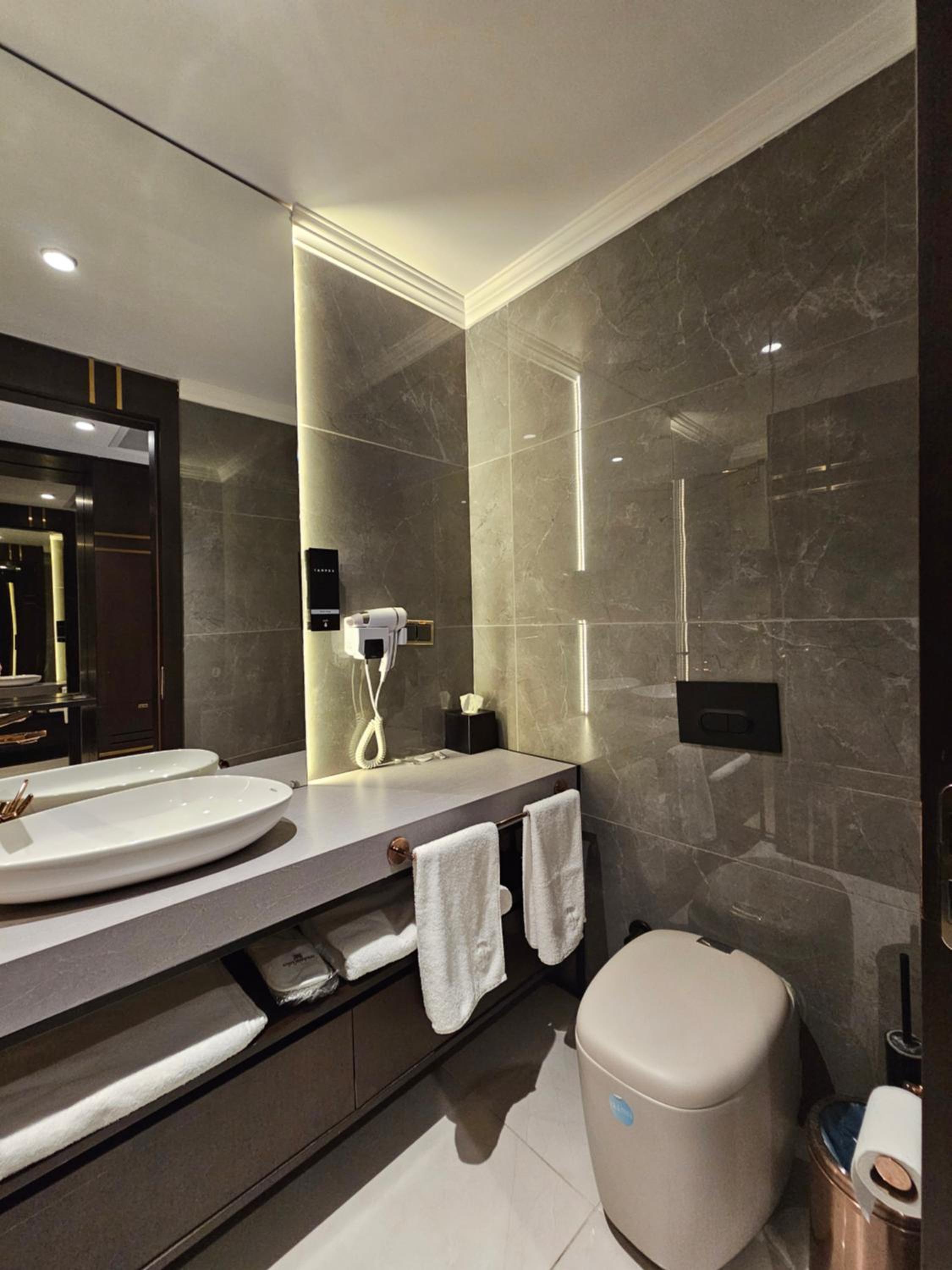 Standard Double Room - Photo 4