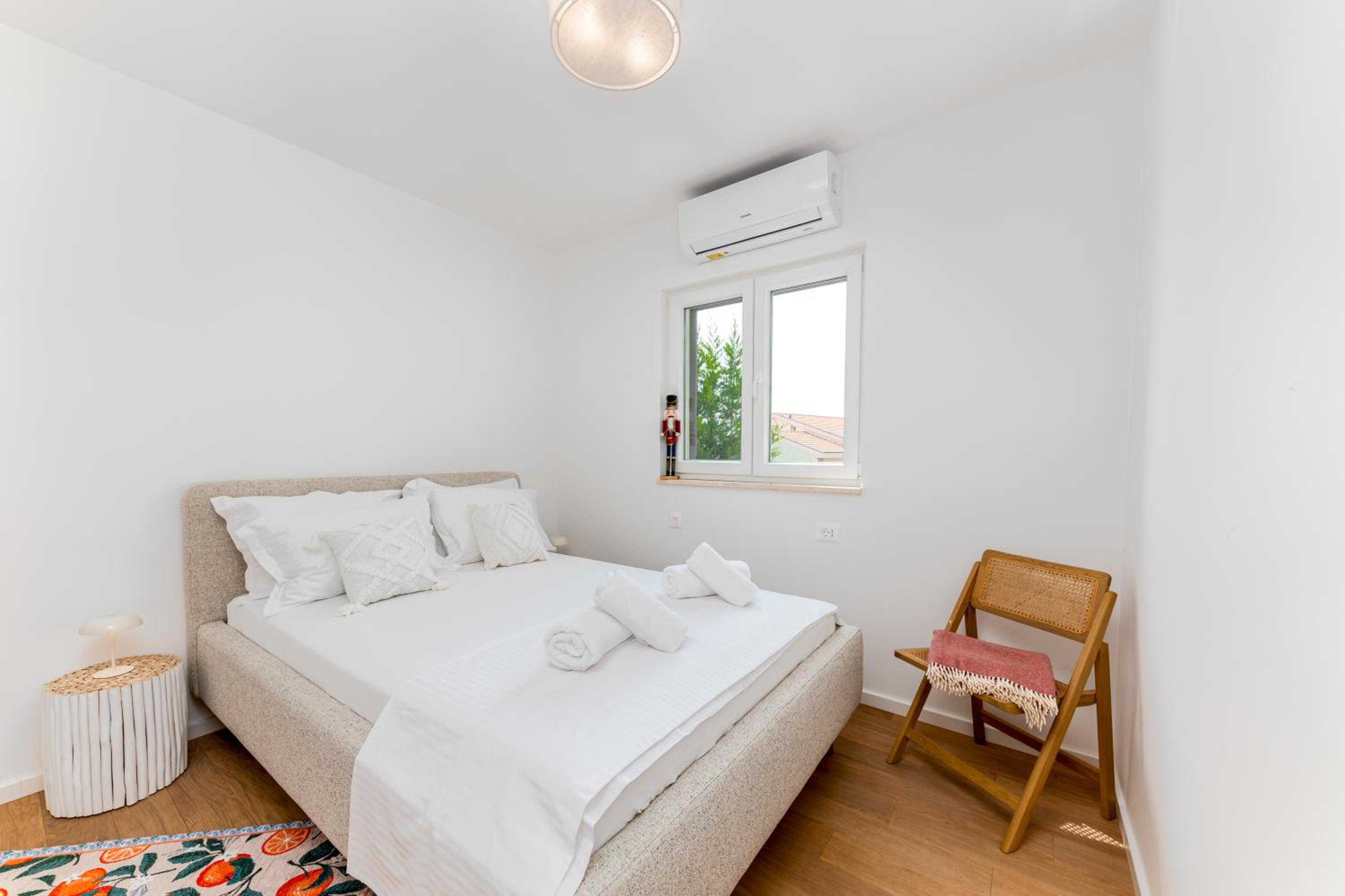 Two-Bedroom Apartment With Terrace And Sea View