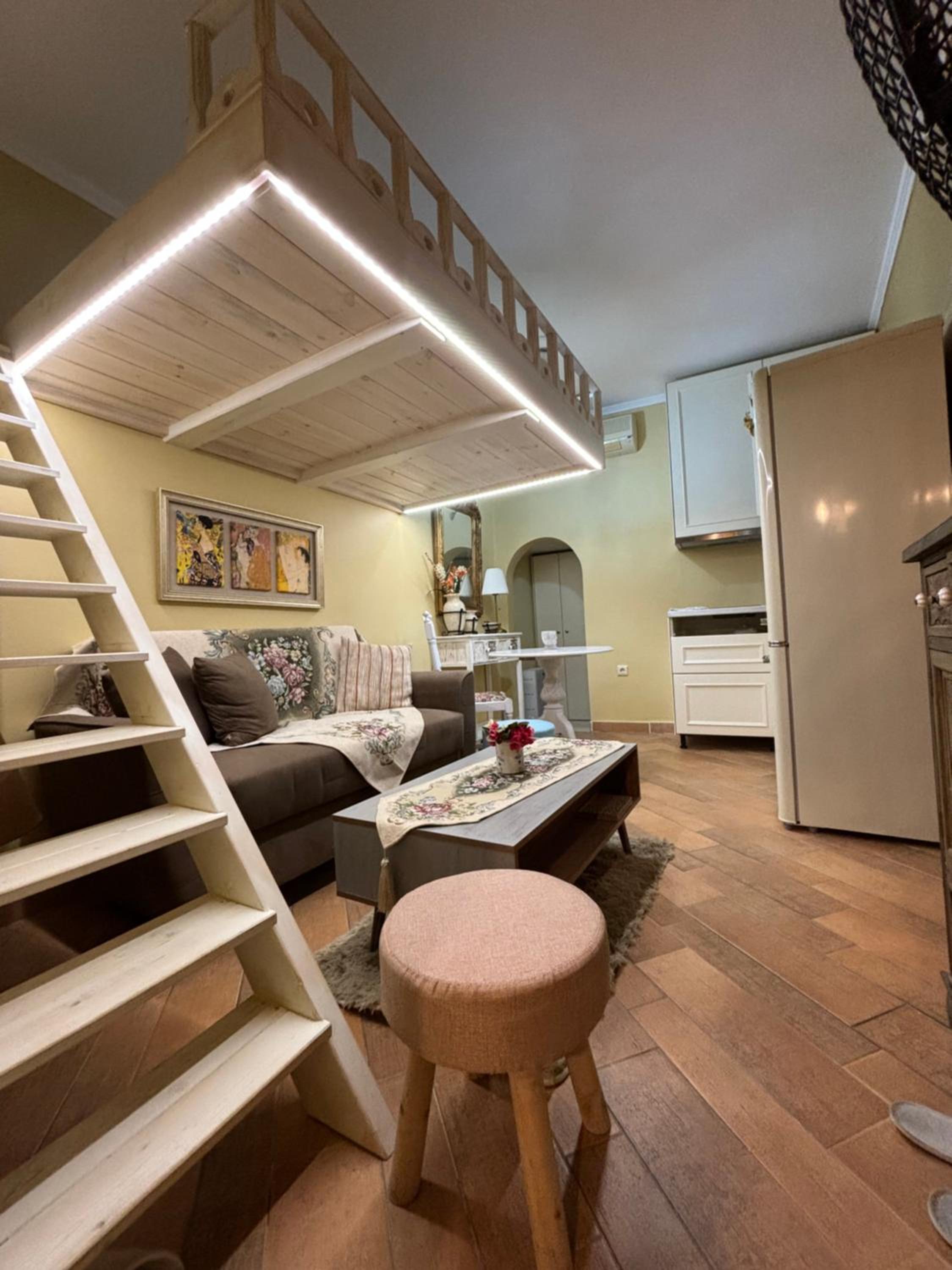 One-Bedroom Apartment