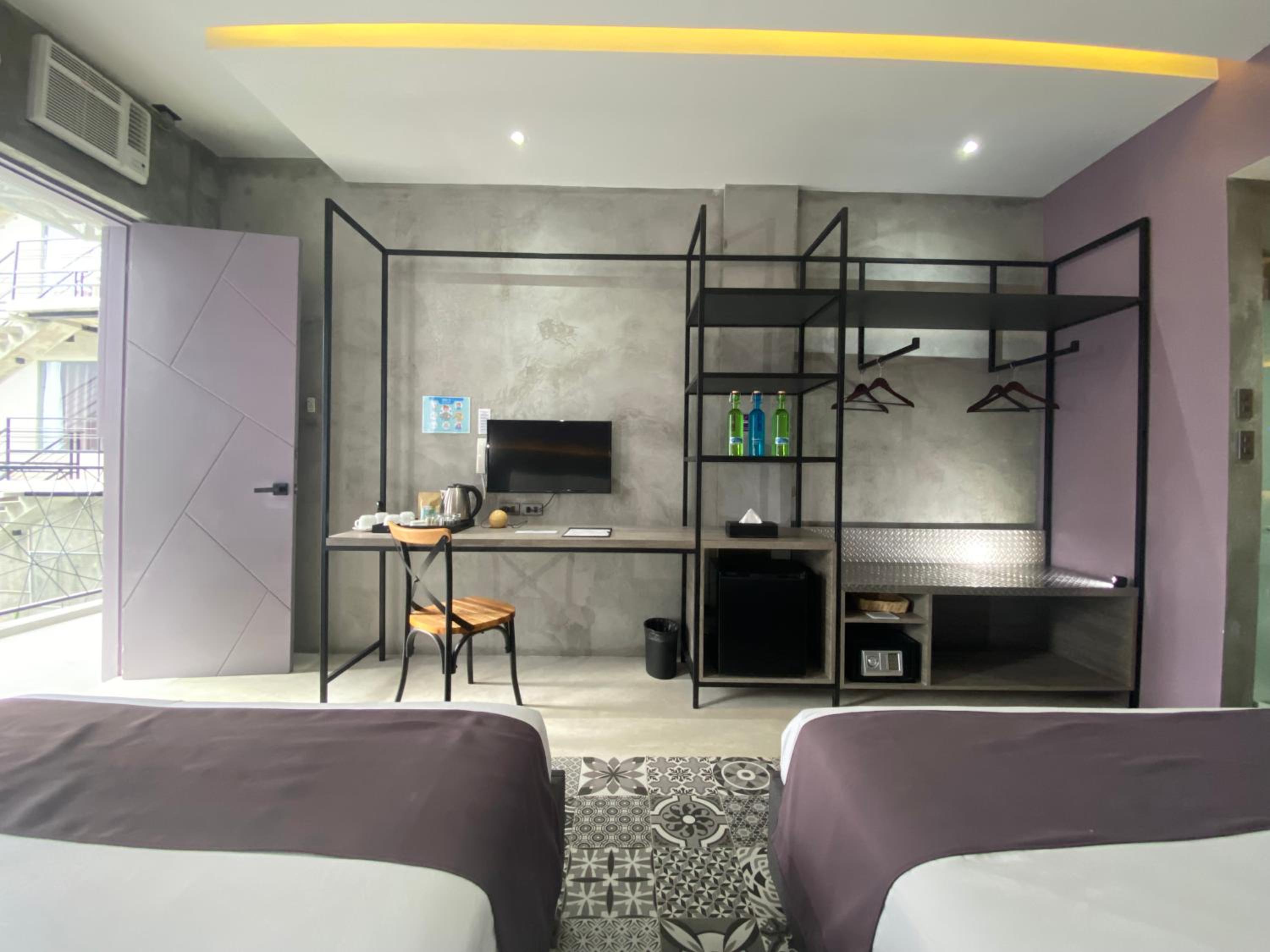 Double Room - Photo 3