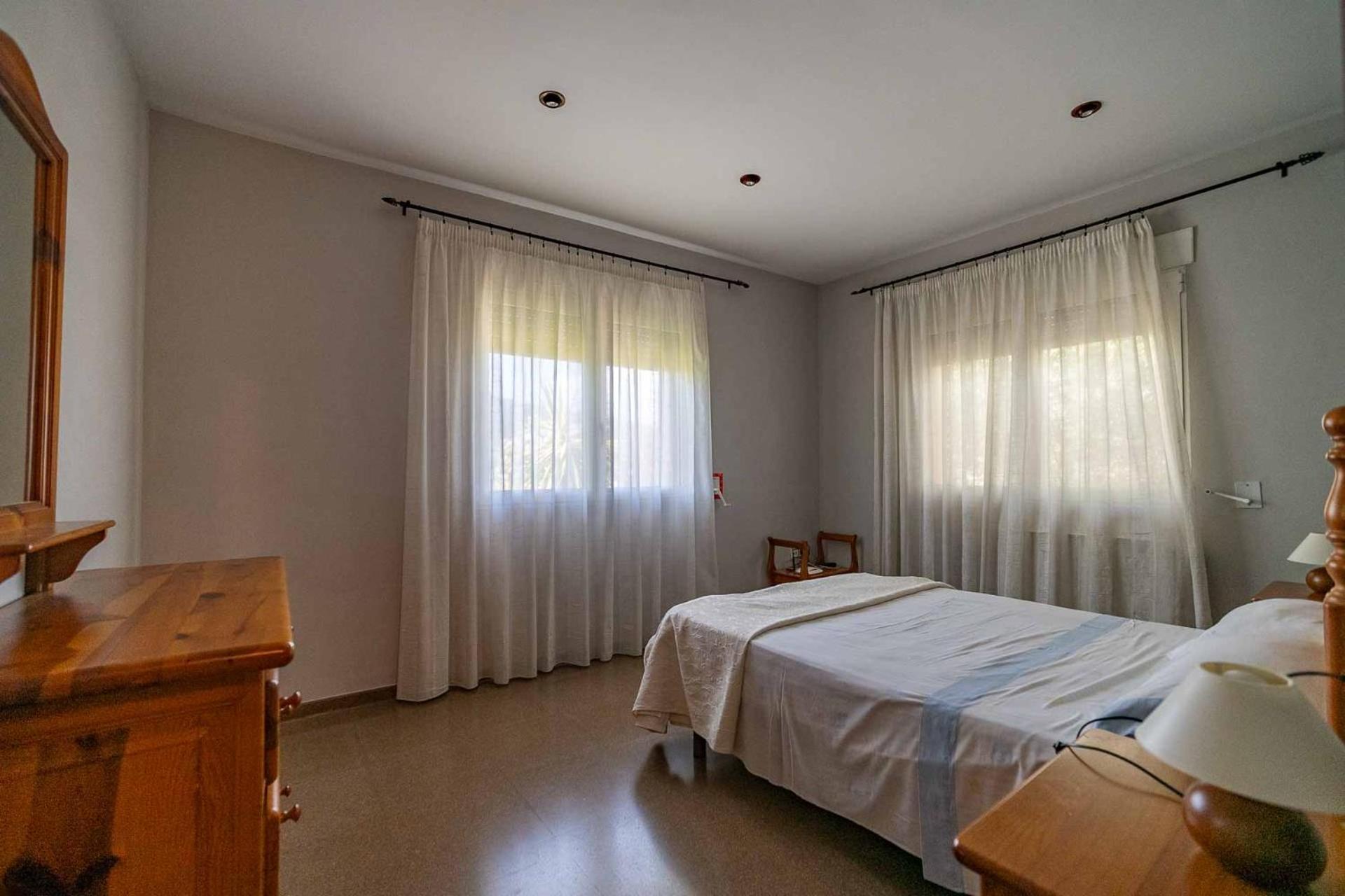 Casa de cuatro habitaciones