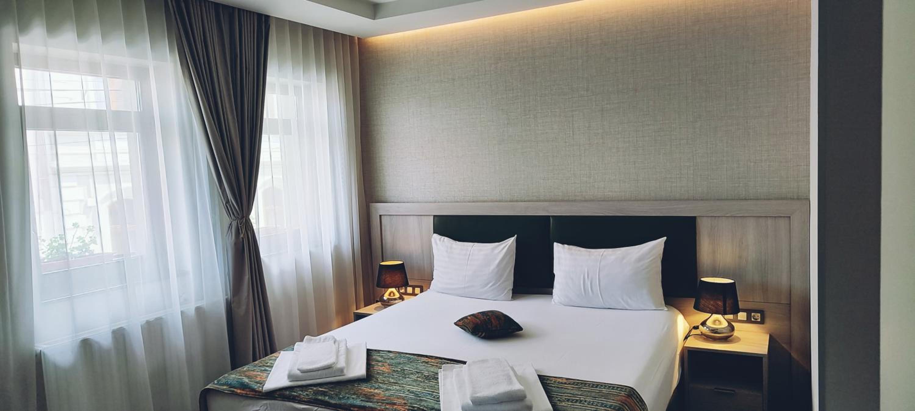 Double or Twin Room with Private Bathroom