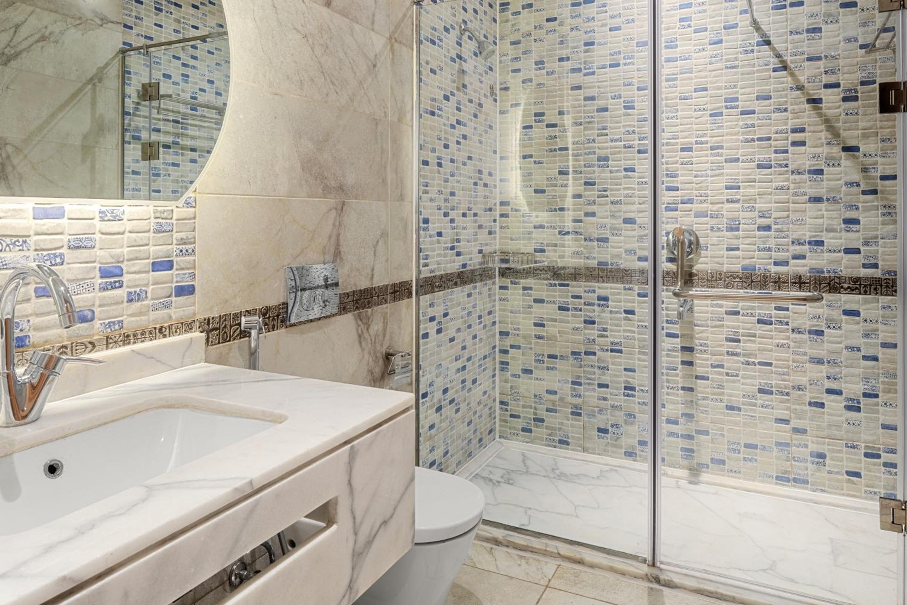 Royal Villa Five Bedroom With Sea View photo 1