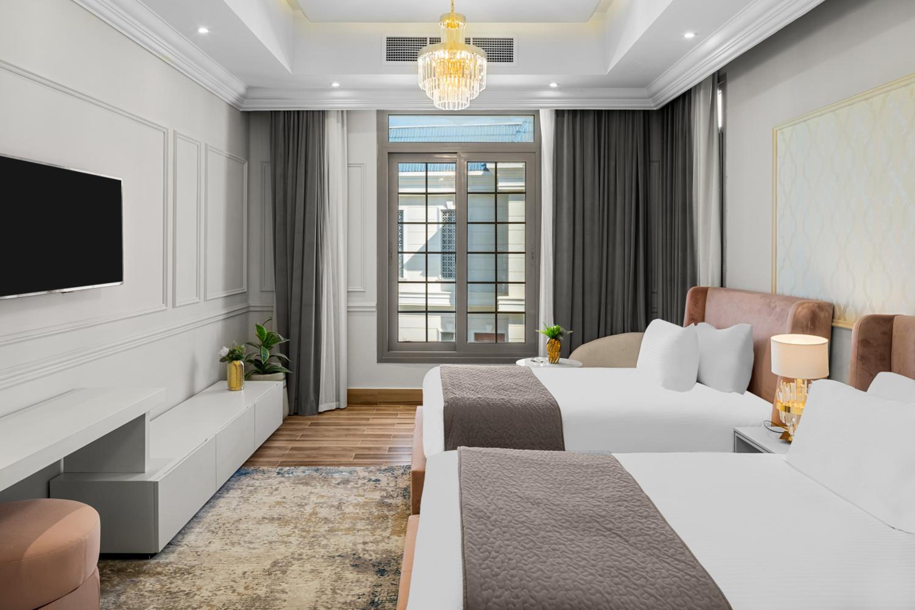 Royal Villa Five Bedroom With Sea View photo 3