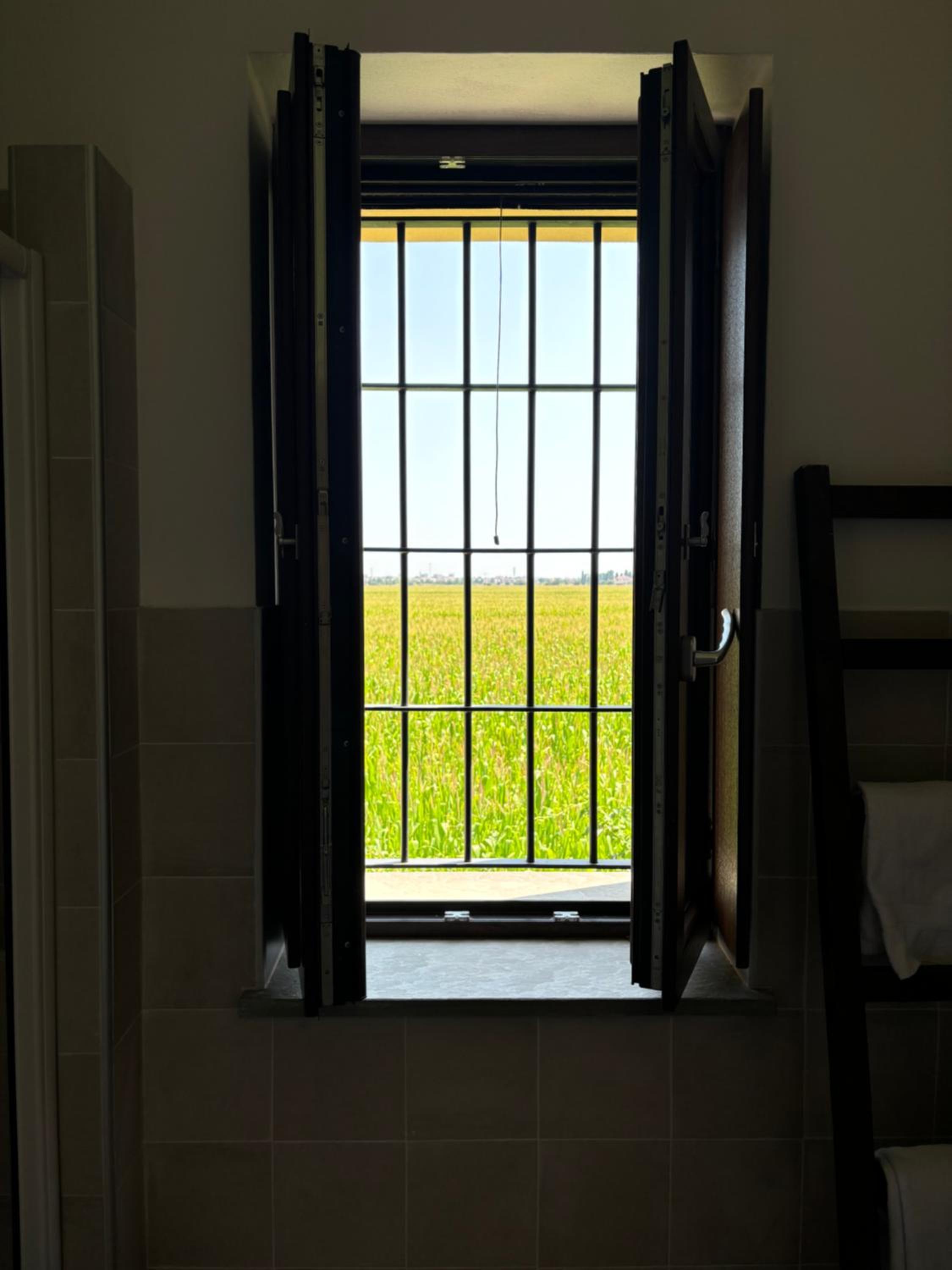 Double or Twin Room with Private Bathroom - Photo 7
