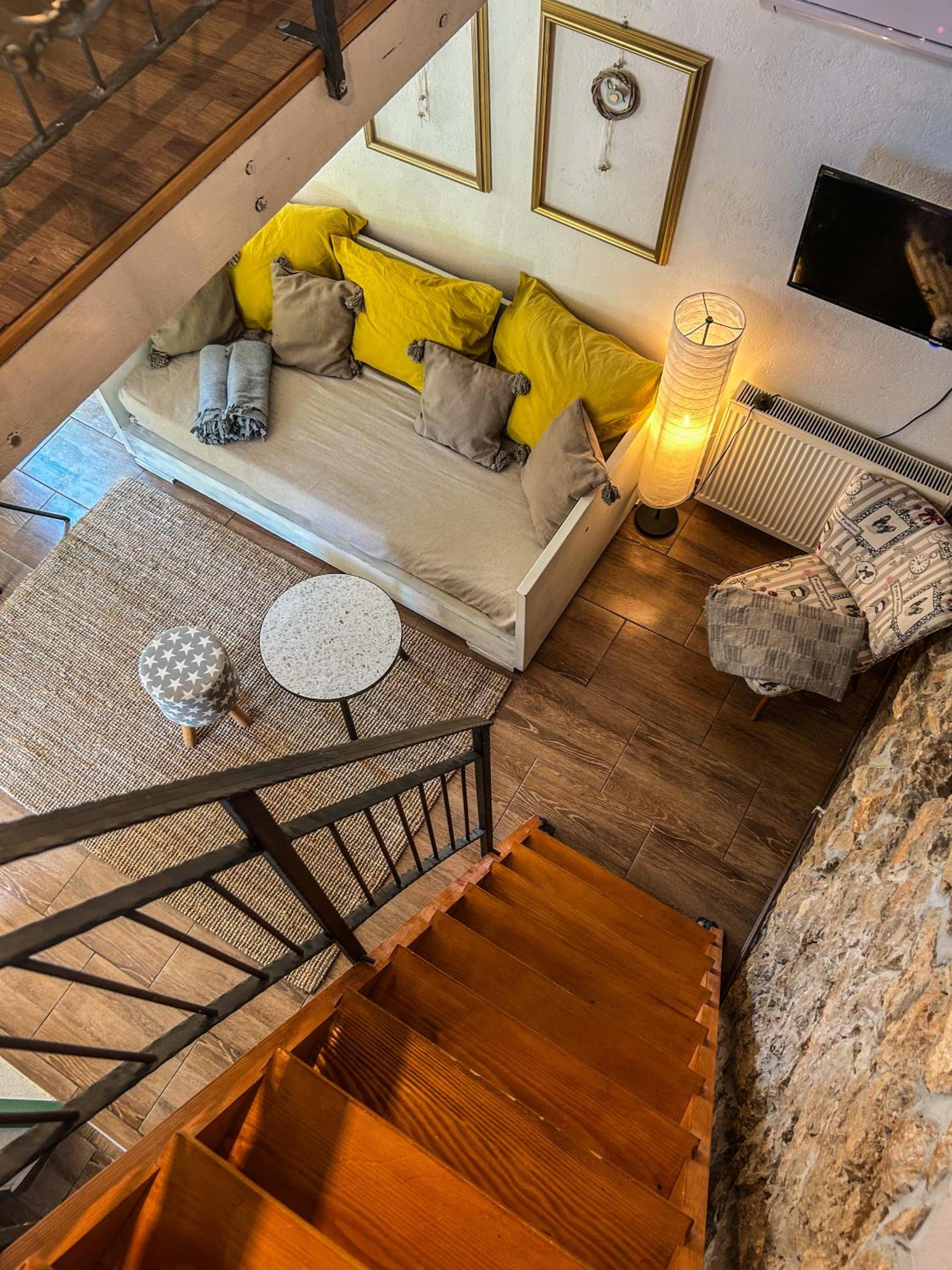 Deluxe Family Suite - Photo 1