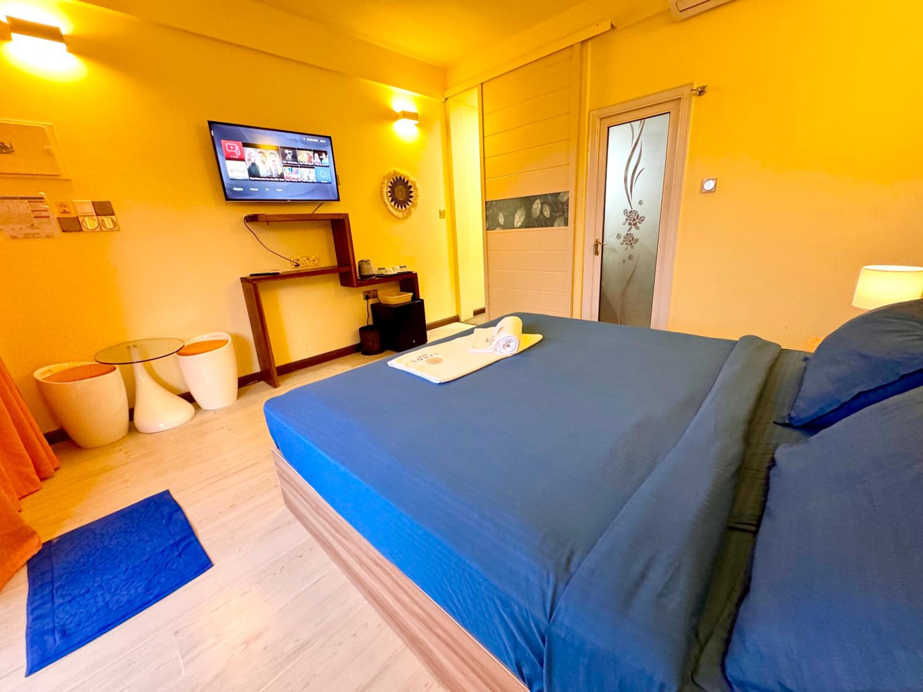 Superior King Room photo 2