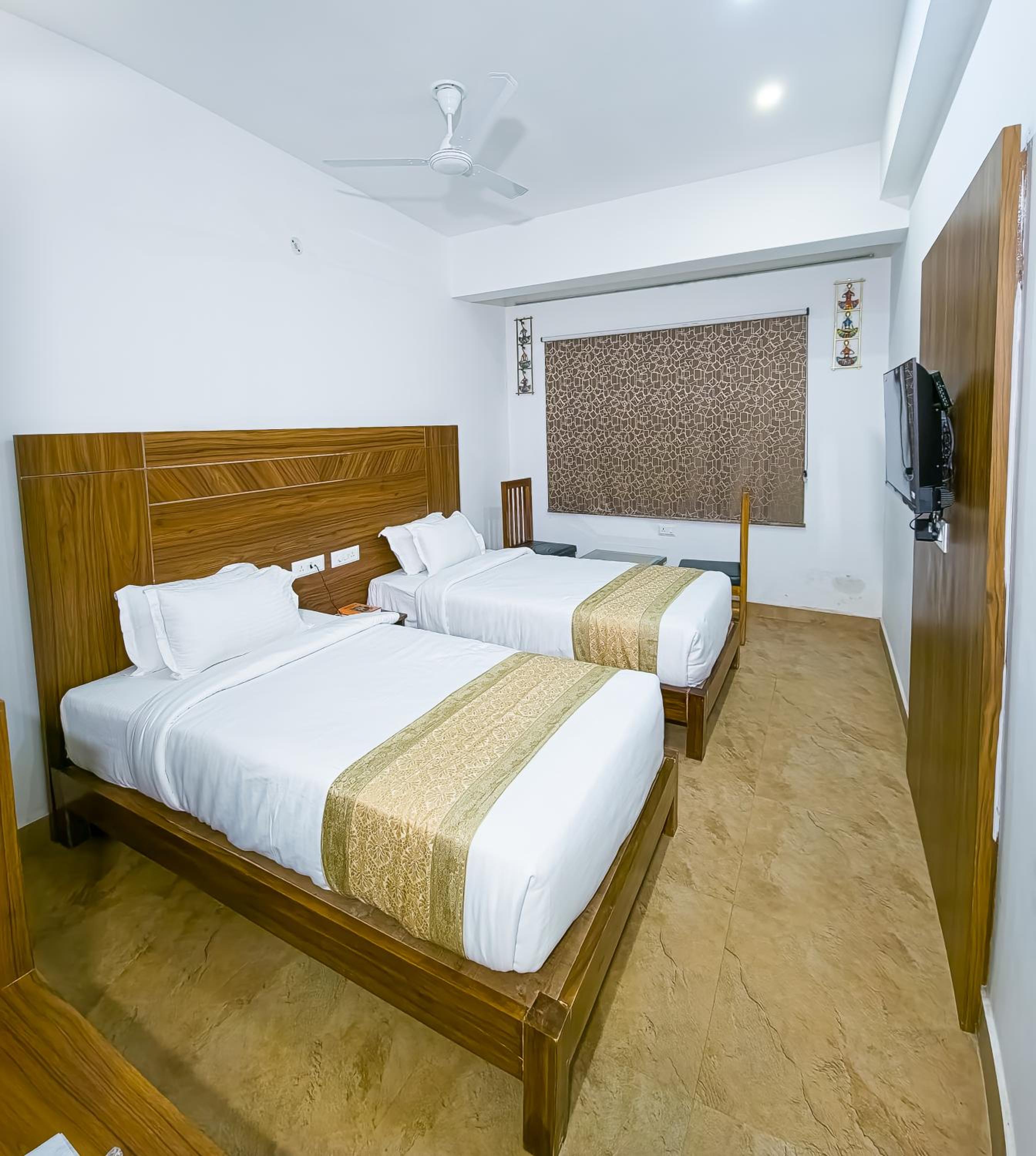 Deluxe Twin Room photo 2
