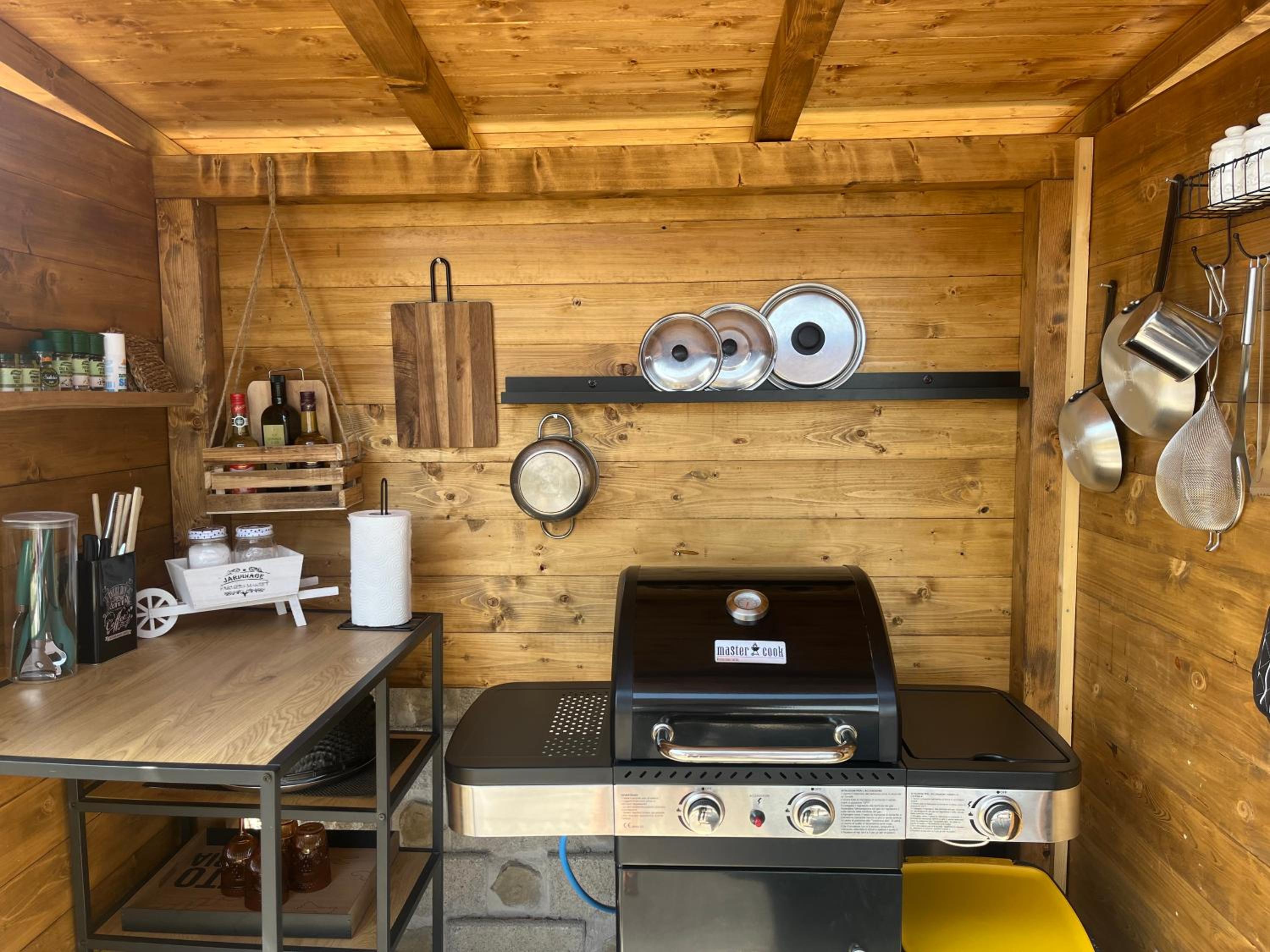 Deluxe Room - Photo 16