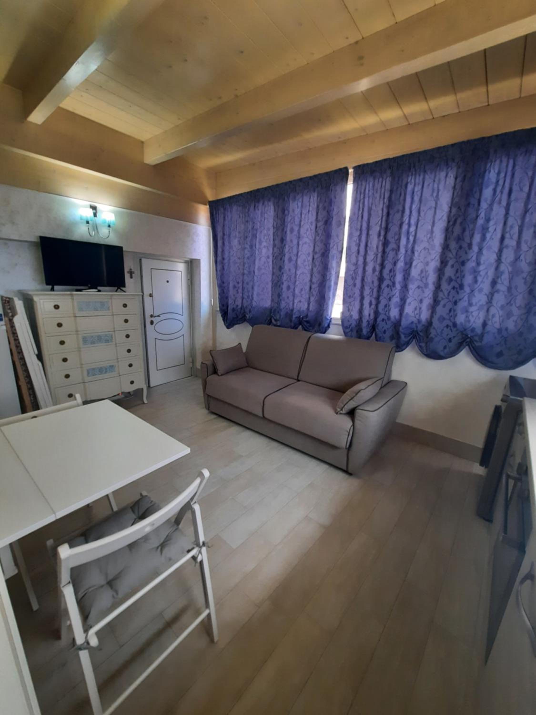 Studio With Sofa Bed photo 1