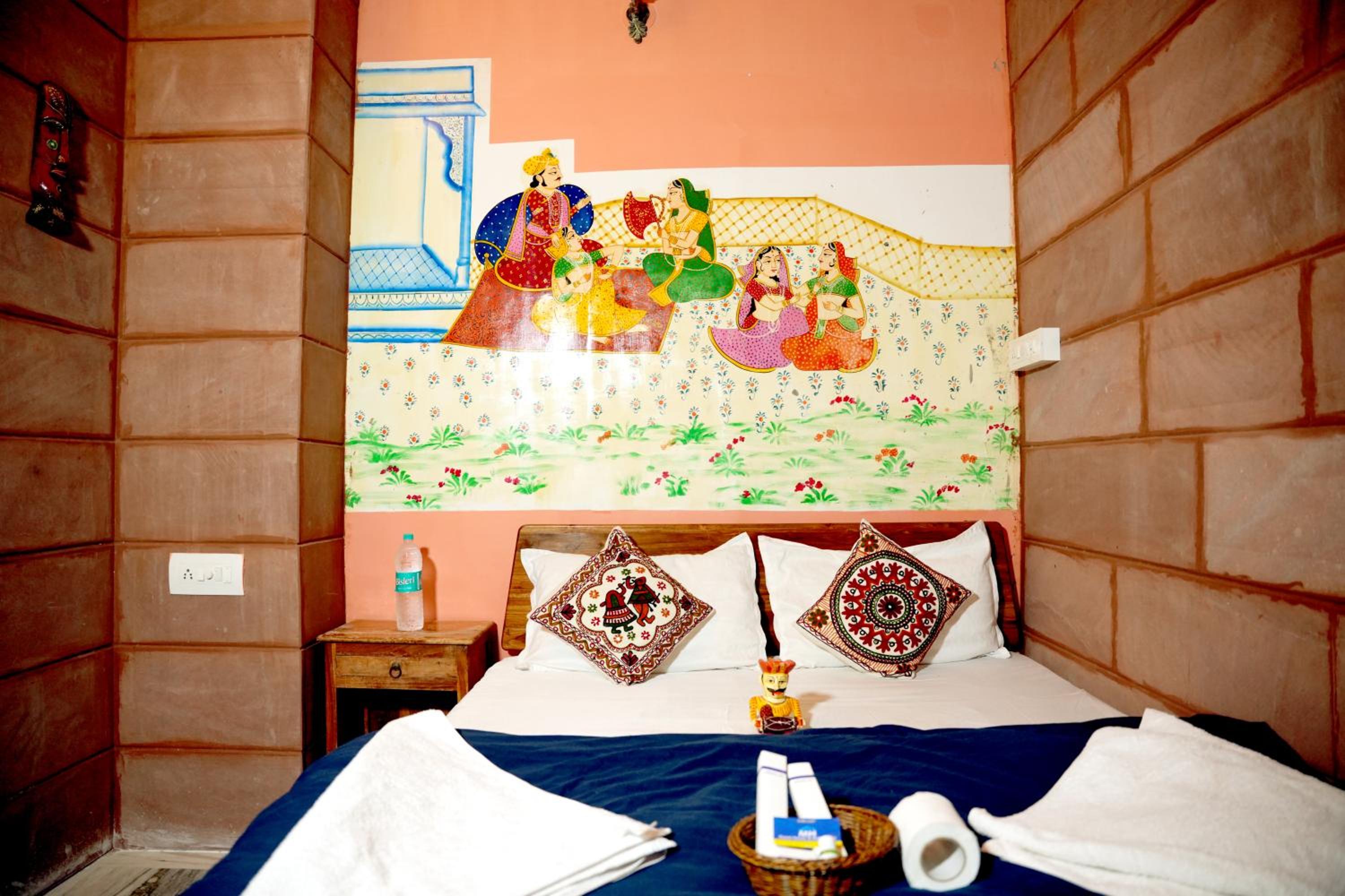 Standard Double Room with Fan - Photo 6