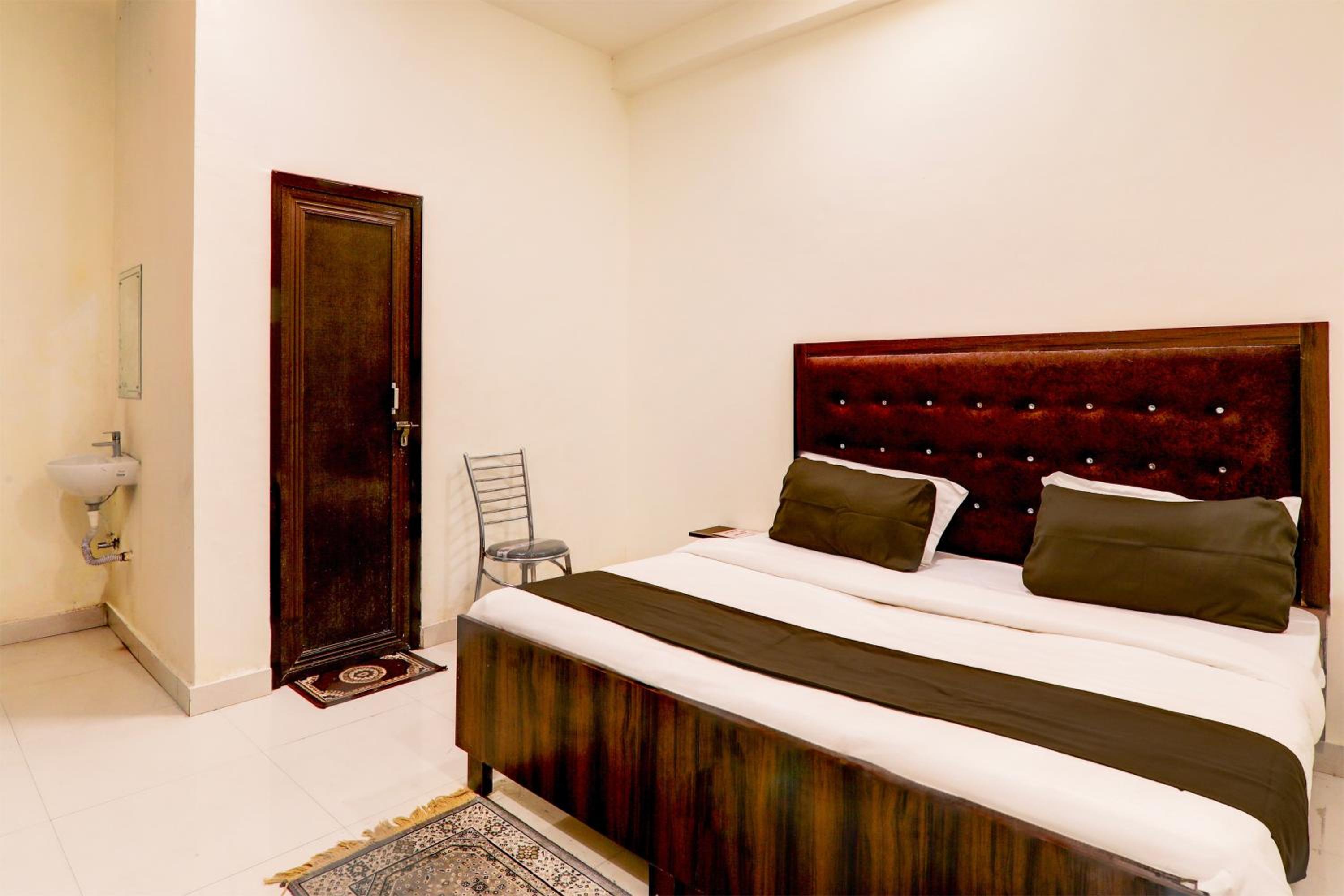 Classic Triple Room