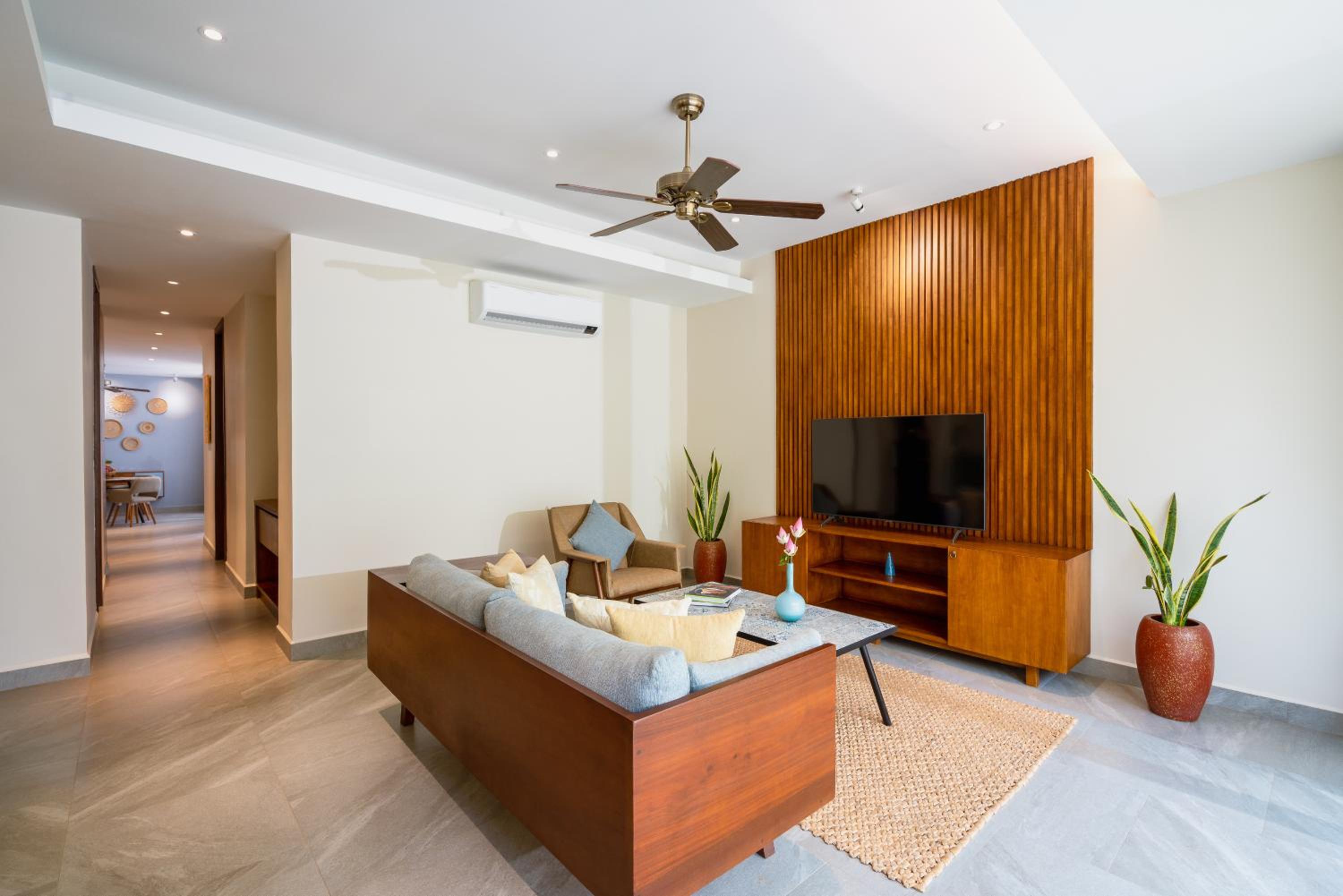 One-Bedroom Suite - Photo 10