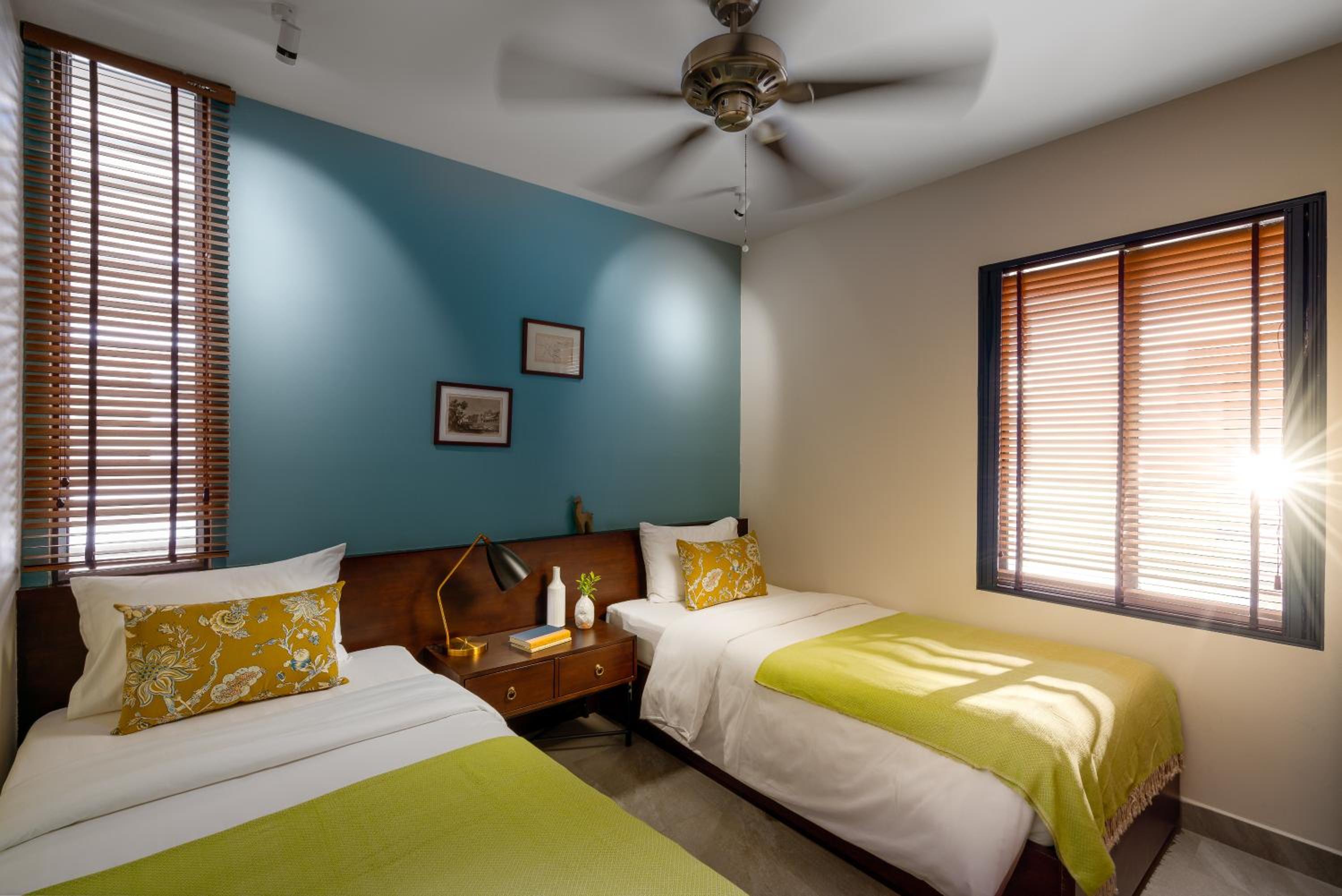 Four Bedrooms- Grand Suite - Photo 13
