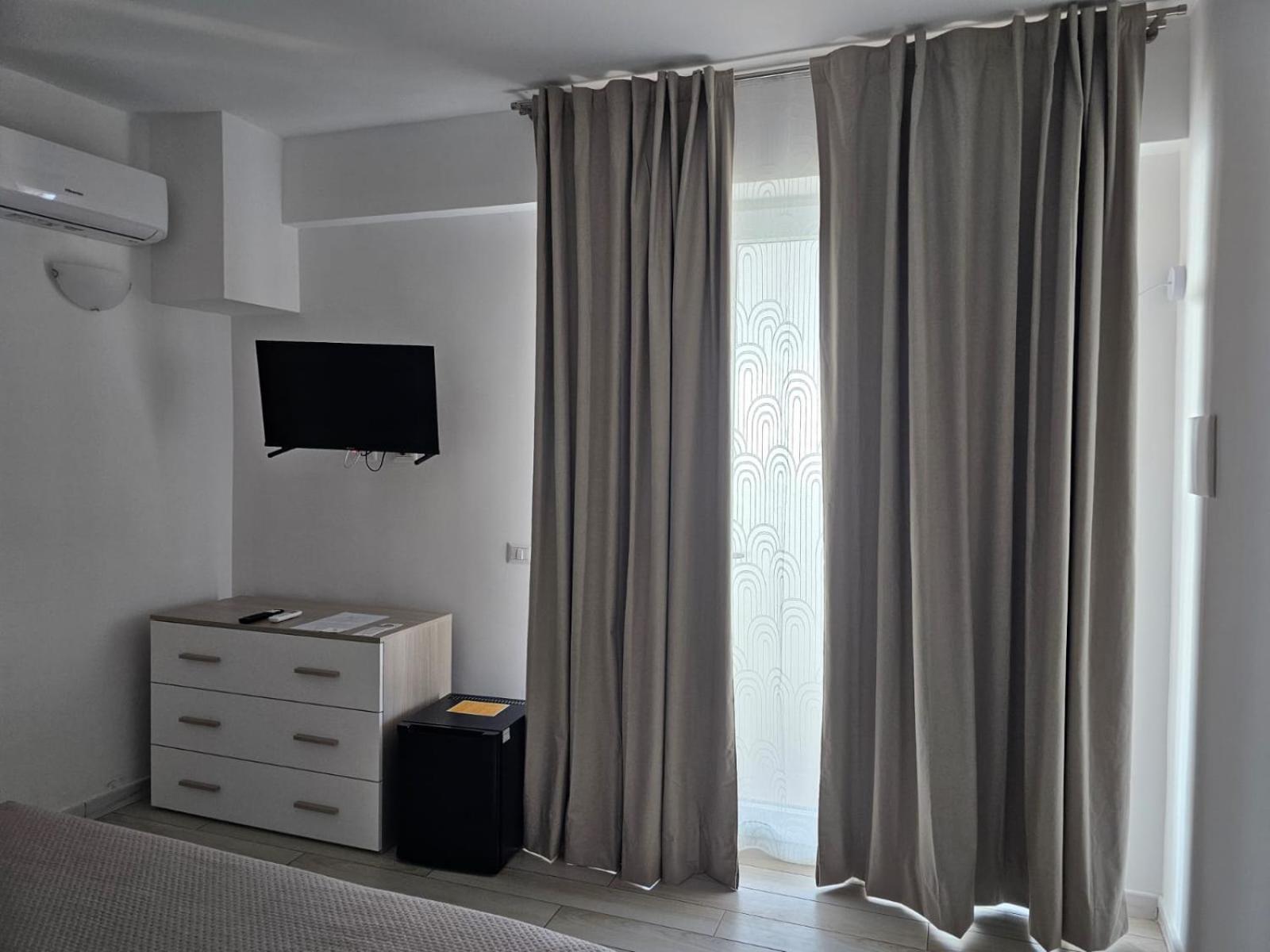 Economy Double Room photo 2